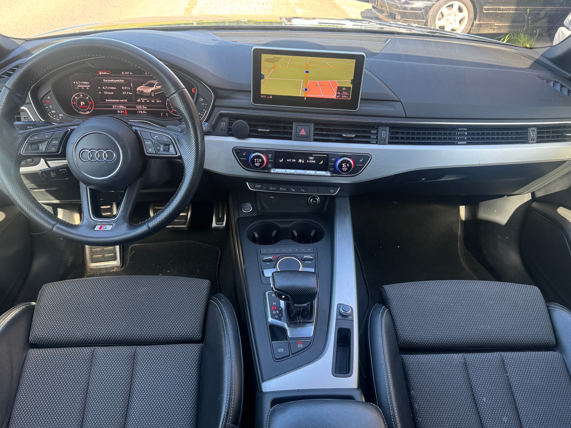 AUDI A4 Avant 2.0 TDI Sport S-tronic-image-10