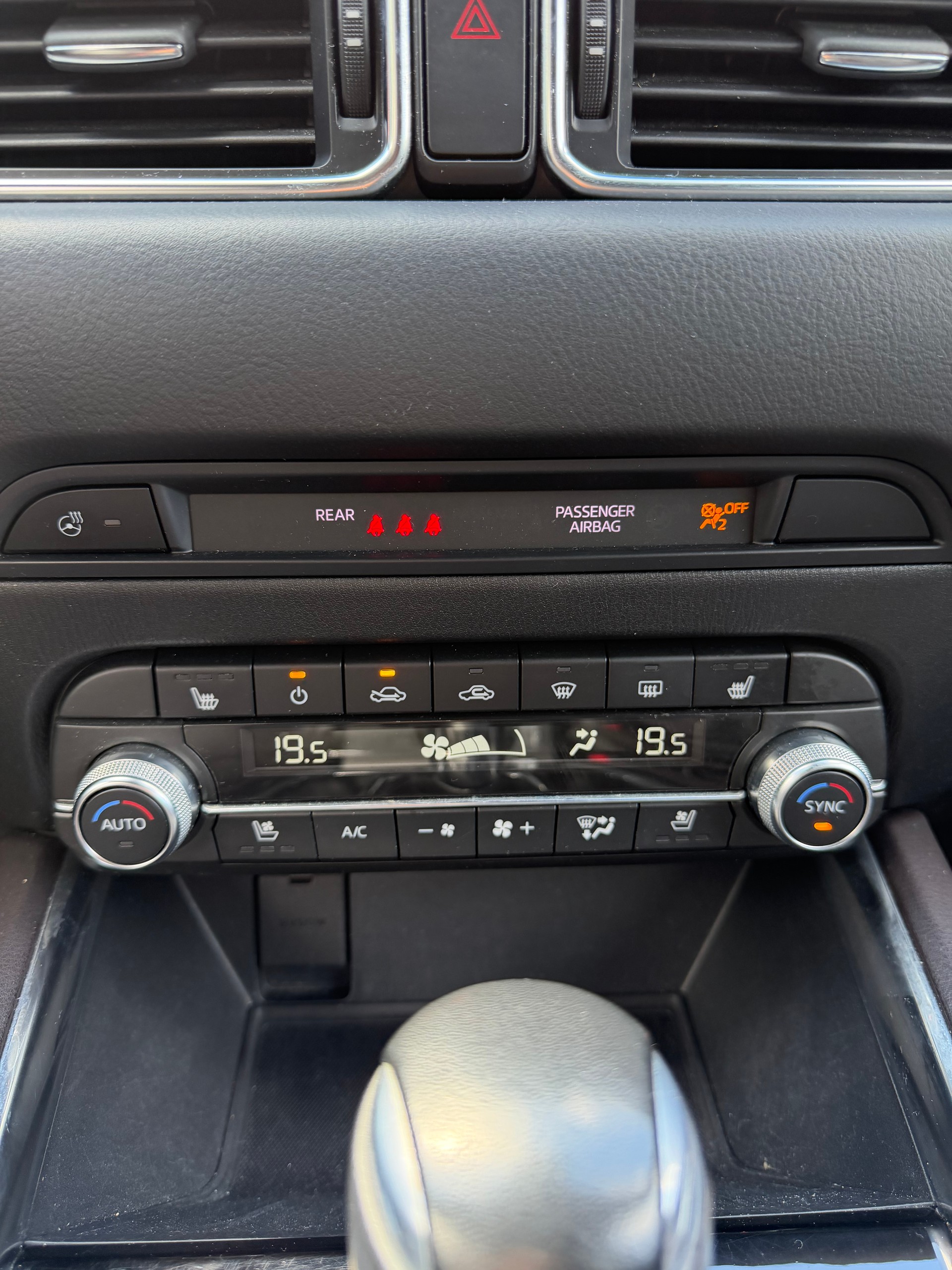 MAZDA CX-5 SKYACTIV-D 184 Revolution AWD Automat-image-9
