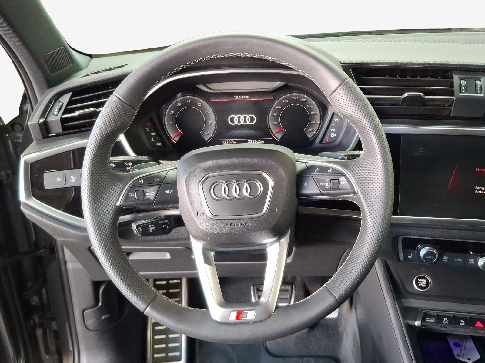 AUDI Q3 Sportback 35 TFSI Attraction S-tronic-image-9