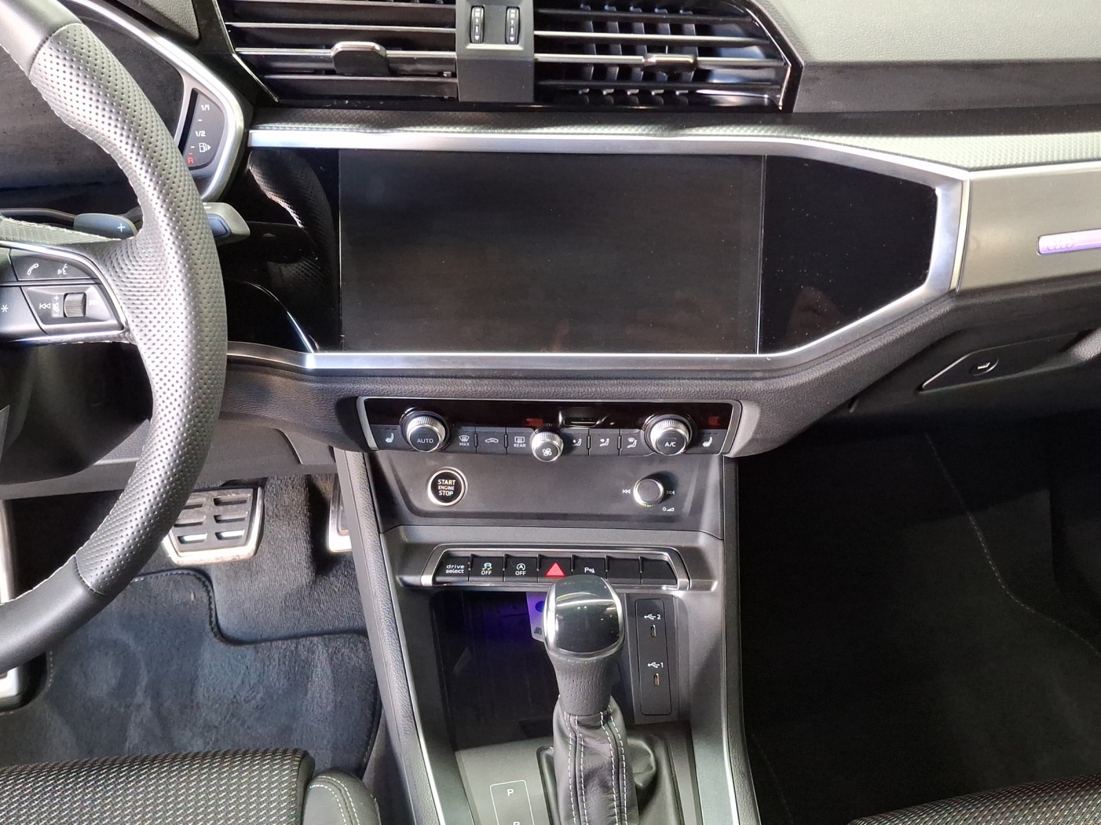 AUDI Q3 Sportback 35 TFSI Attraction S-tronic-image-10