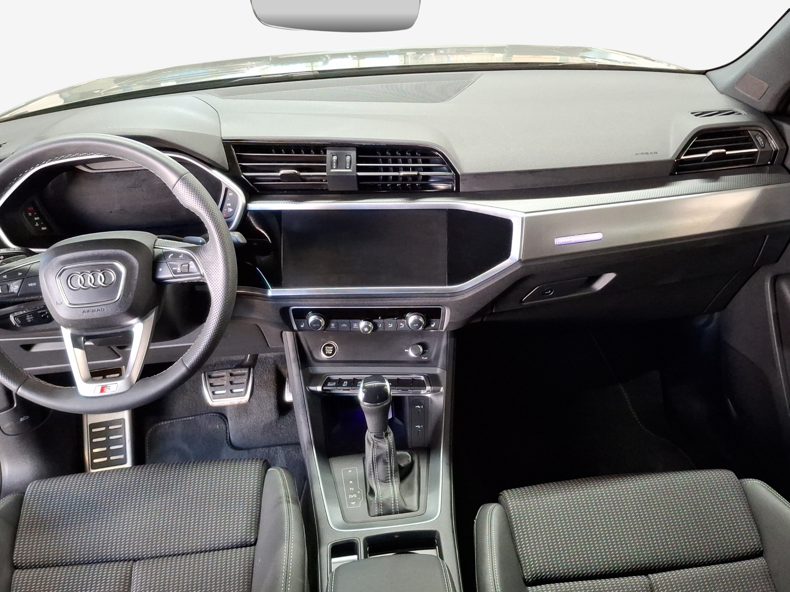 AUDI Q3 Sportback 35 TFSI Attraction S-tronic-image-8