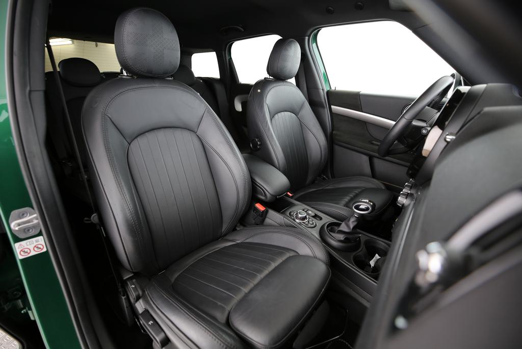 MINI Countryman F60 1.5i Cooper S E ALL4-image-10
