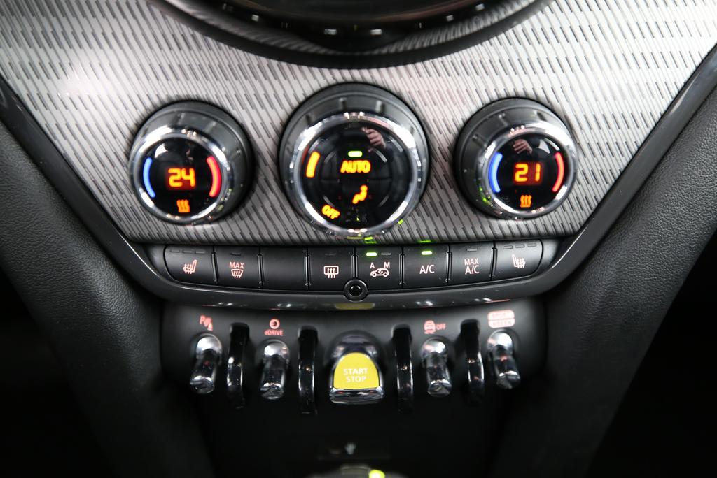 MINI Countryman F60 1.5i Cooper S E ALL4-image-8