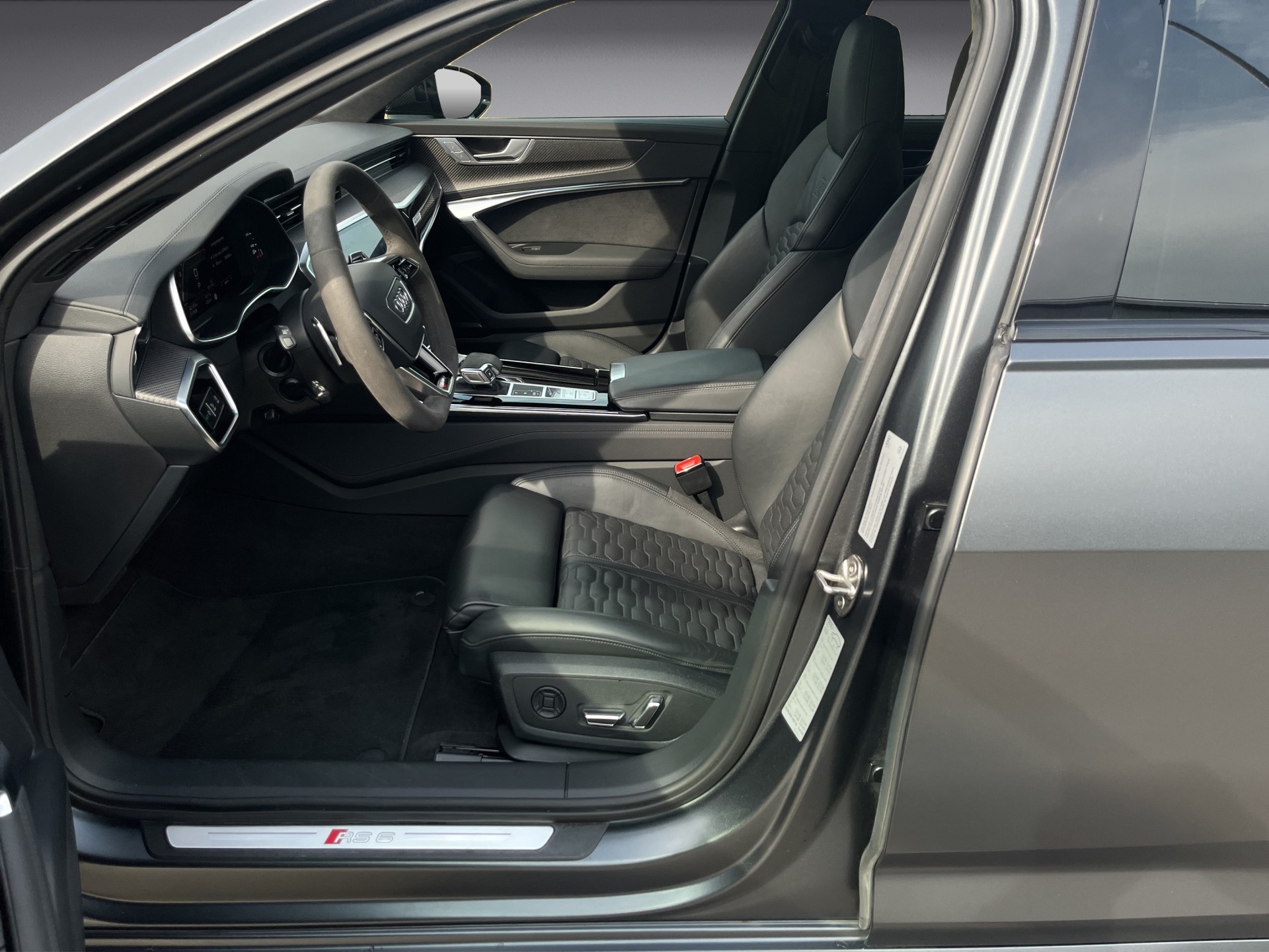 AUDI RS6 Avant 4.0 TFSI V8 qu.*ABT, daytonagrau matt, Sitzlüftung, RS-Keramikbremse, B&O, 305 km/h*-image-8