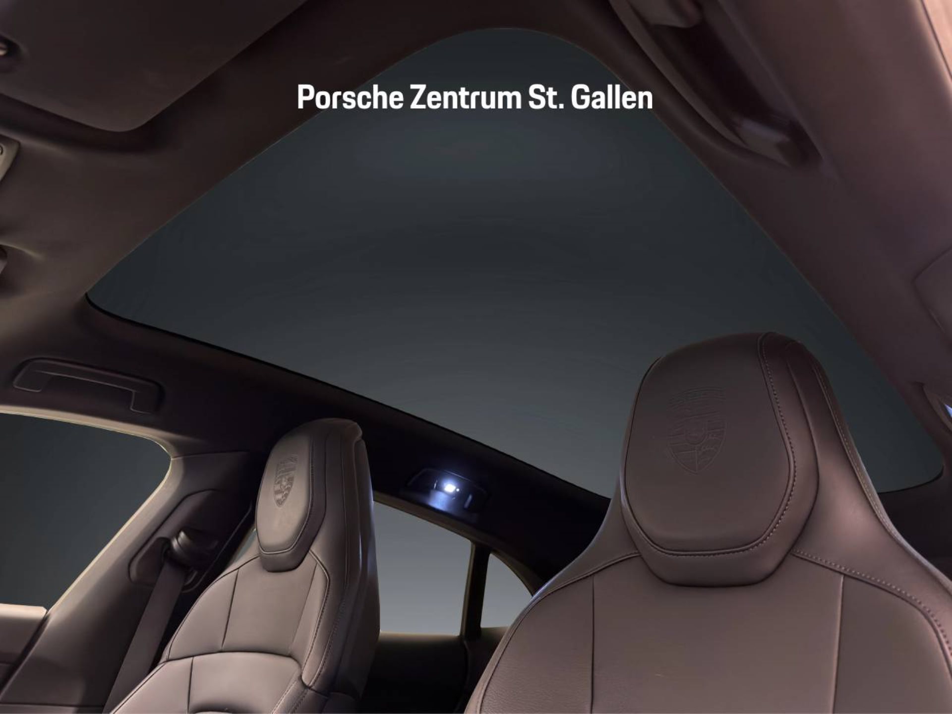 PORSCHE Taycan 4S Cross Turismo-image-13