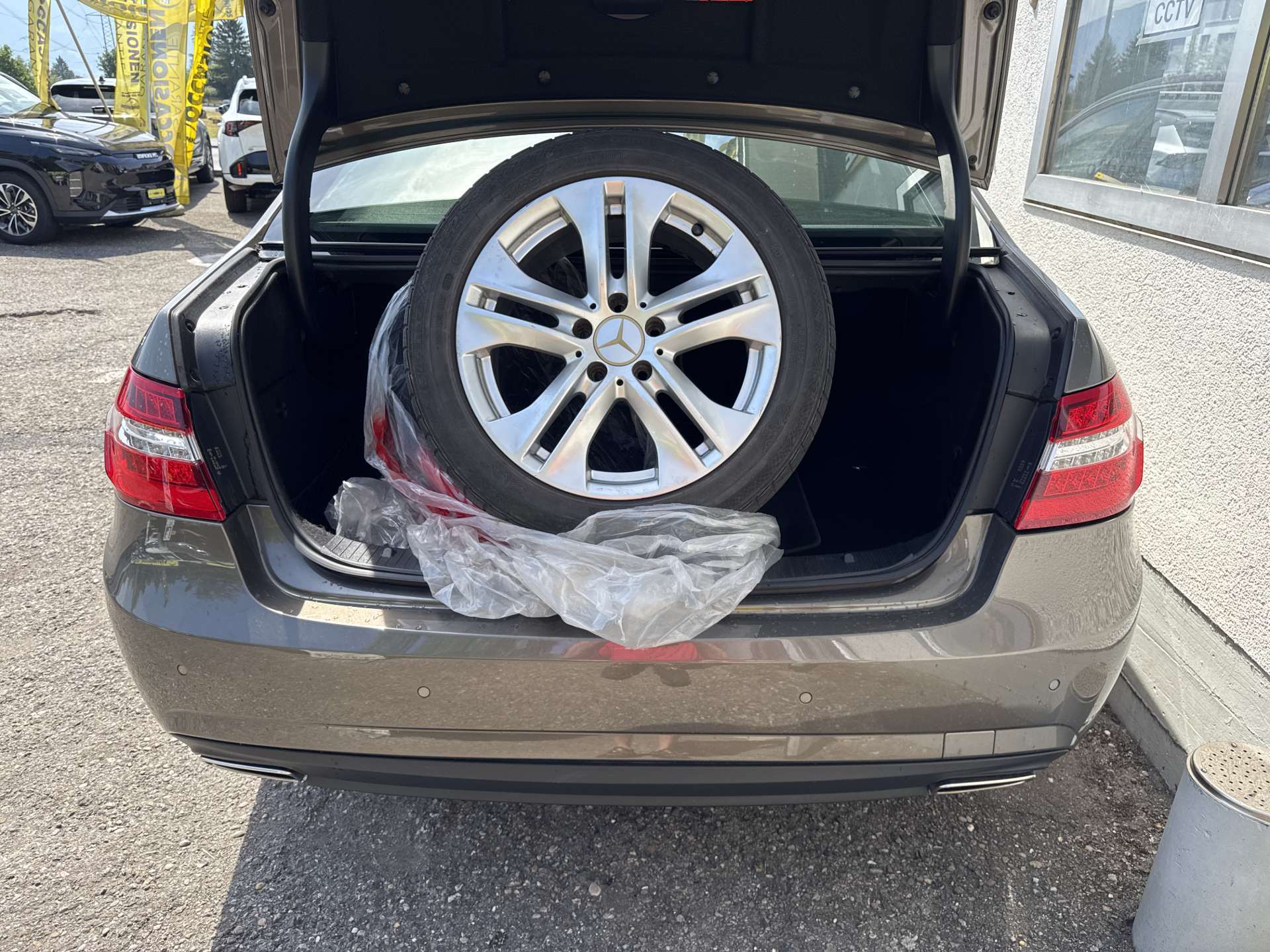 MERCEDES-BENZ E 350 V6 306PS Avantgarde 4Matic G-Tronic Automat-image-8