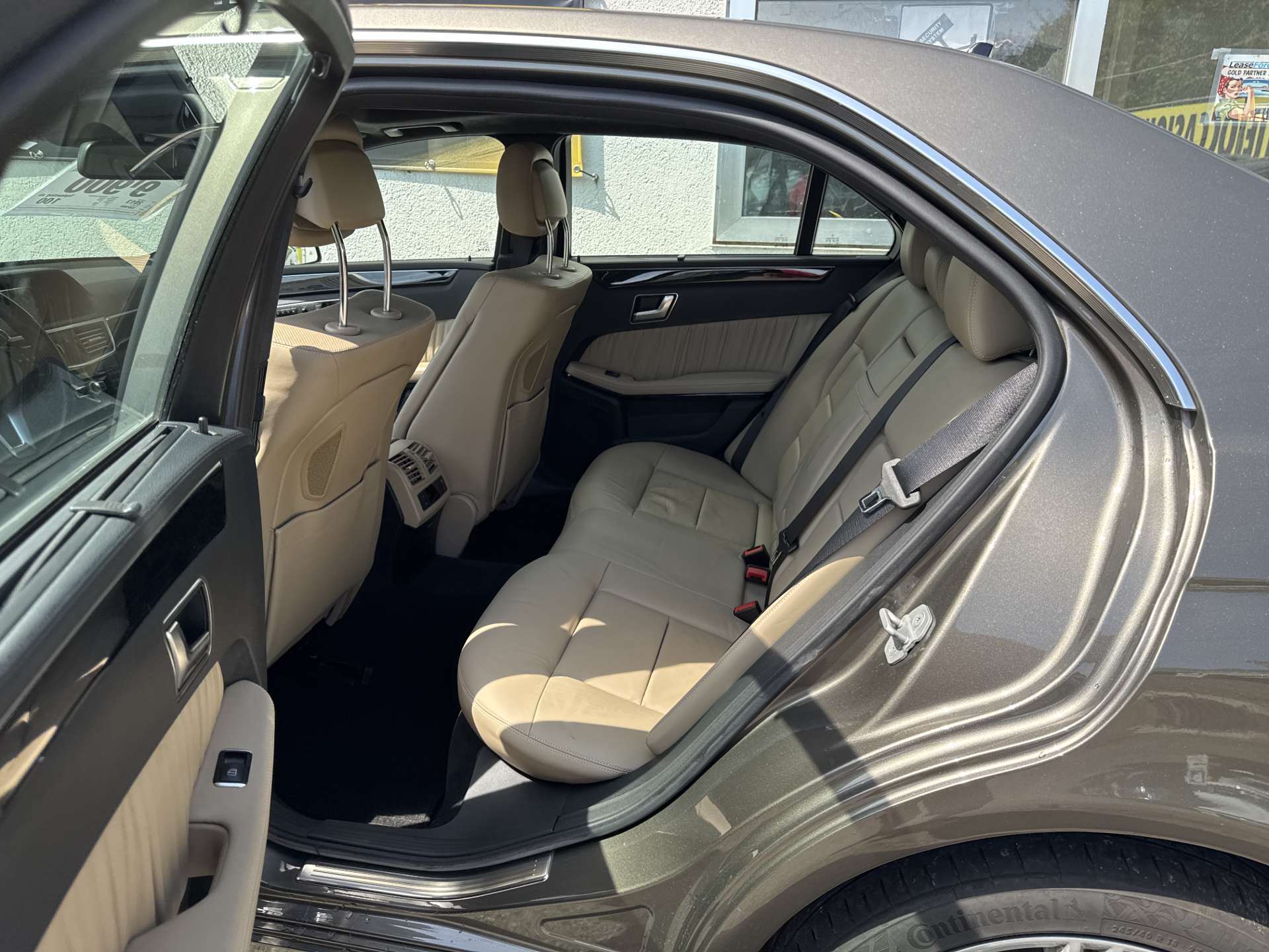 MERCEDES-BENZ E 350 V6 306PS Avantgarde 4Matic G-Tronic Automat-image-7