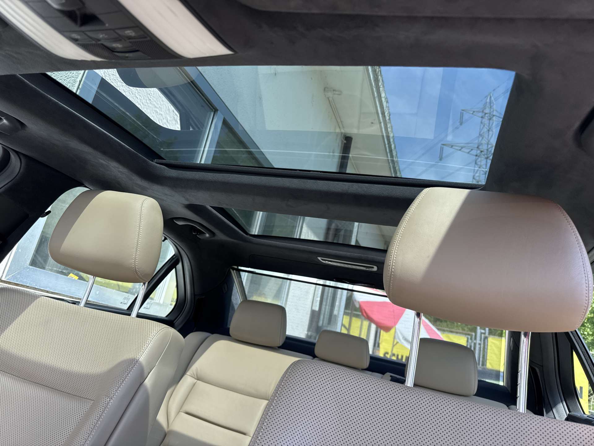 MERCEDES-BENZ E 350 V6 306PS Avantgarde 4Matic G-Tronic Automat-image-13
