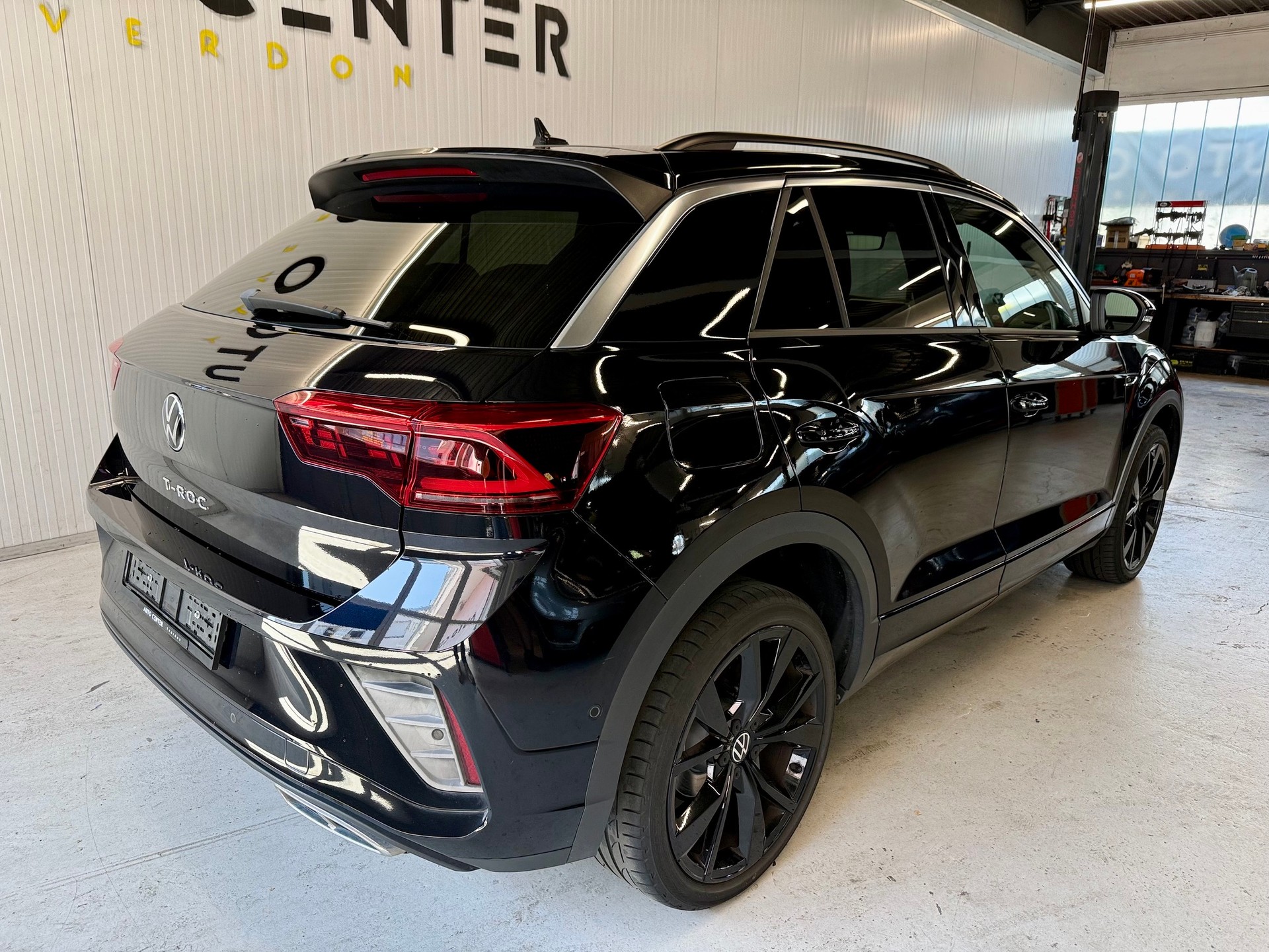 VW T-Roc 1.5 TSI EVO R-Line DSG-image-2