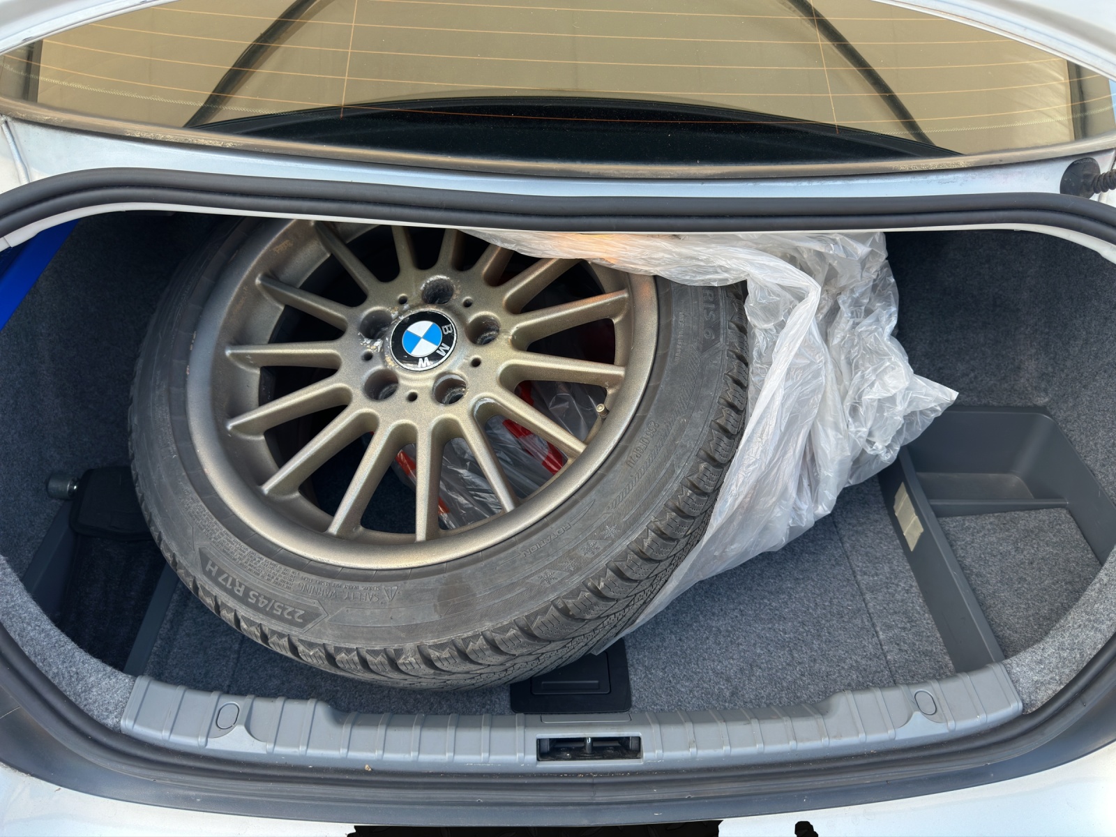 BMW 325i Steptronic-image-14