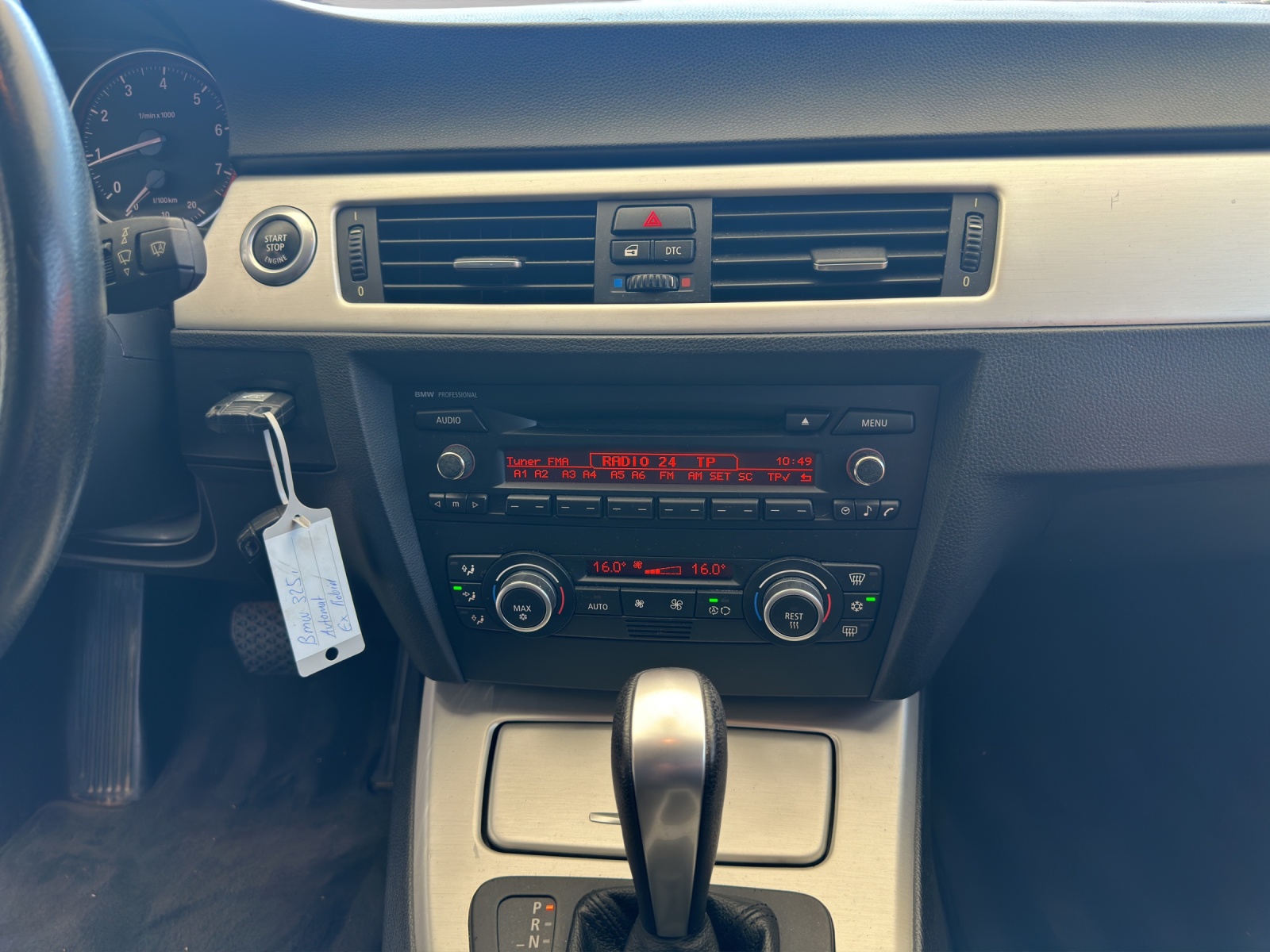 BMW 325i Steptronic-image-12