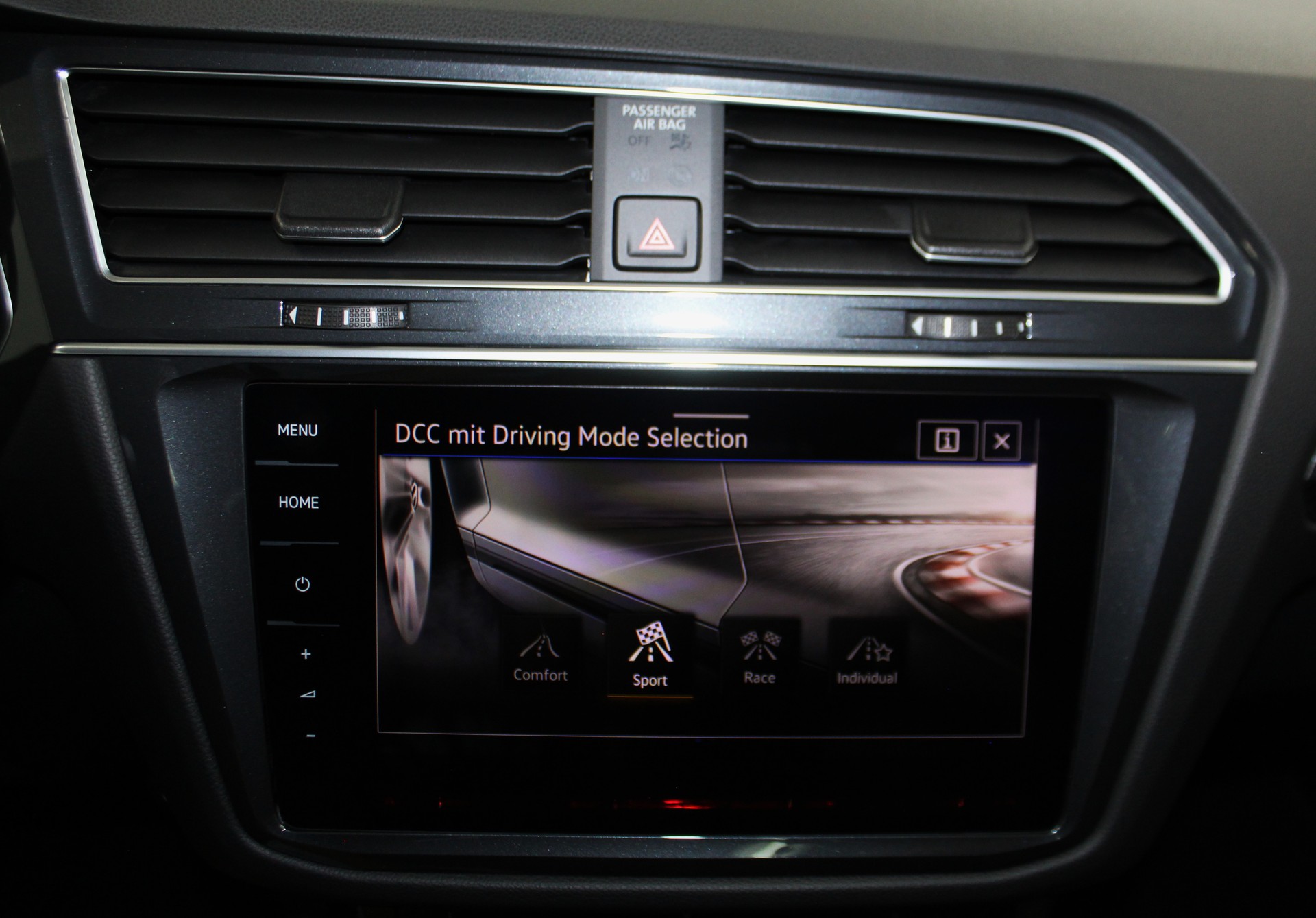 VW Tiguan 2.0TSI R 4Motion DSG "Black Style" Akrapovic / CH-Fahrzeug-image-26