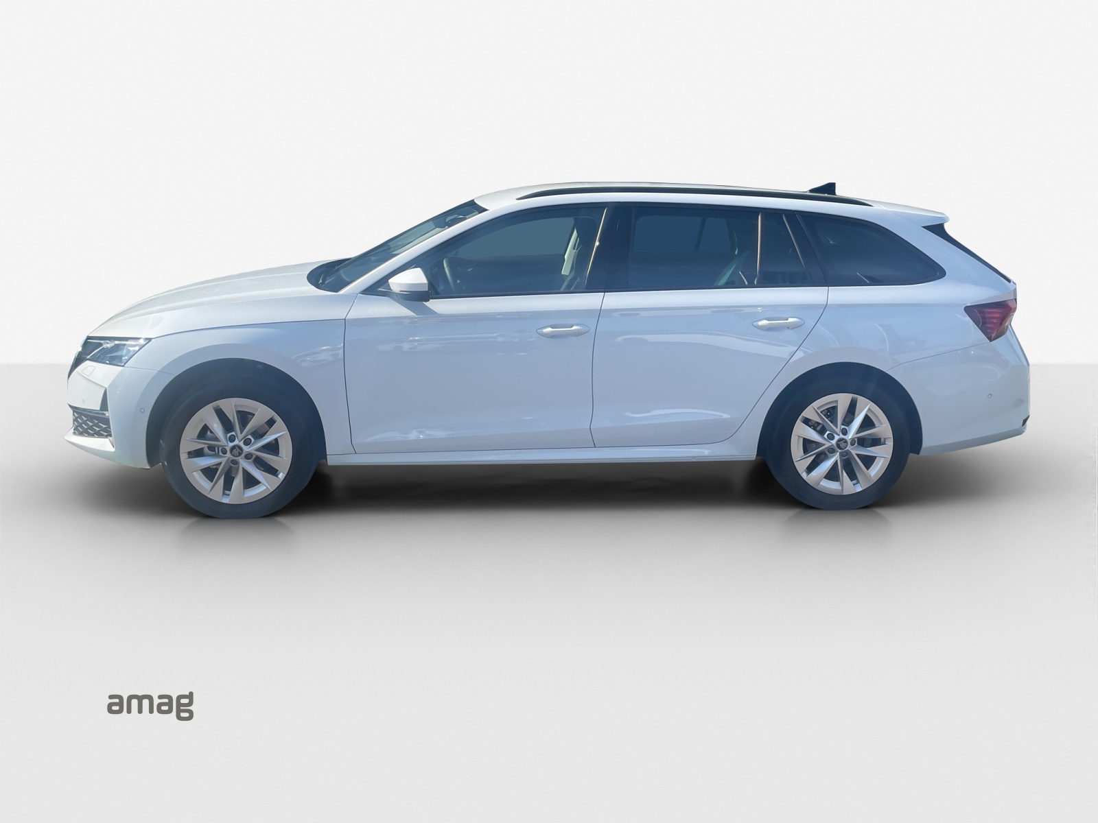 SKODA Octavia Combi 2.0 TDI DSG Selection-image-11