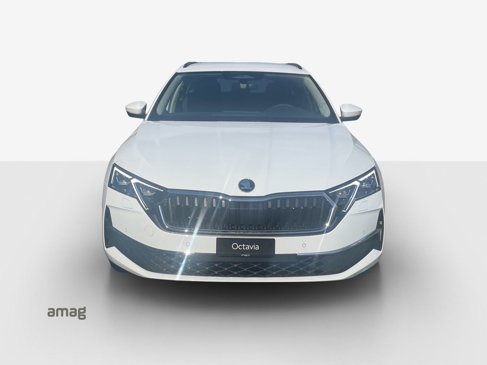 SKODA Octavia Combi 2.0 TDI DSG Selection-image-1