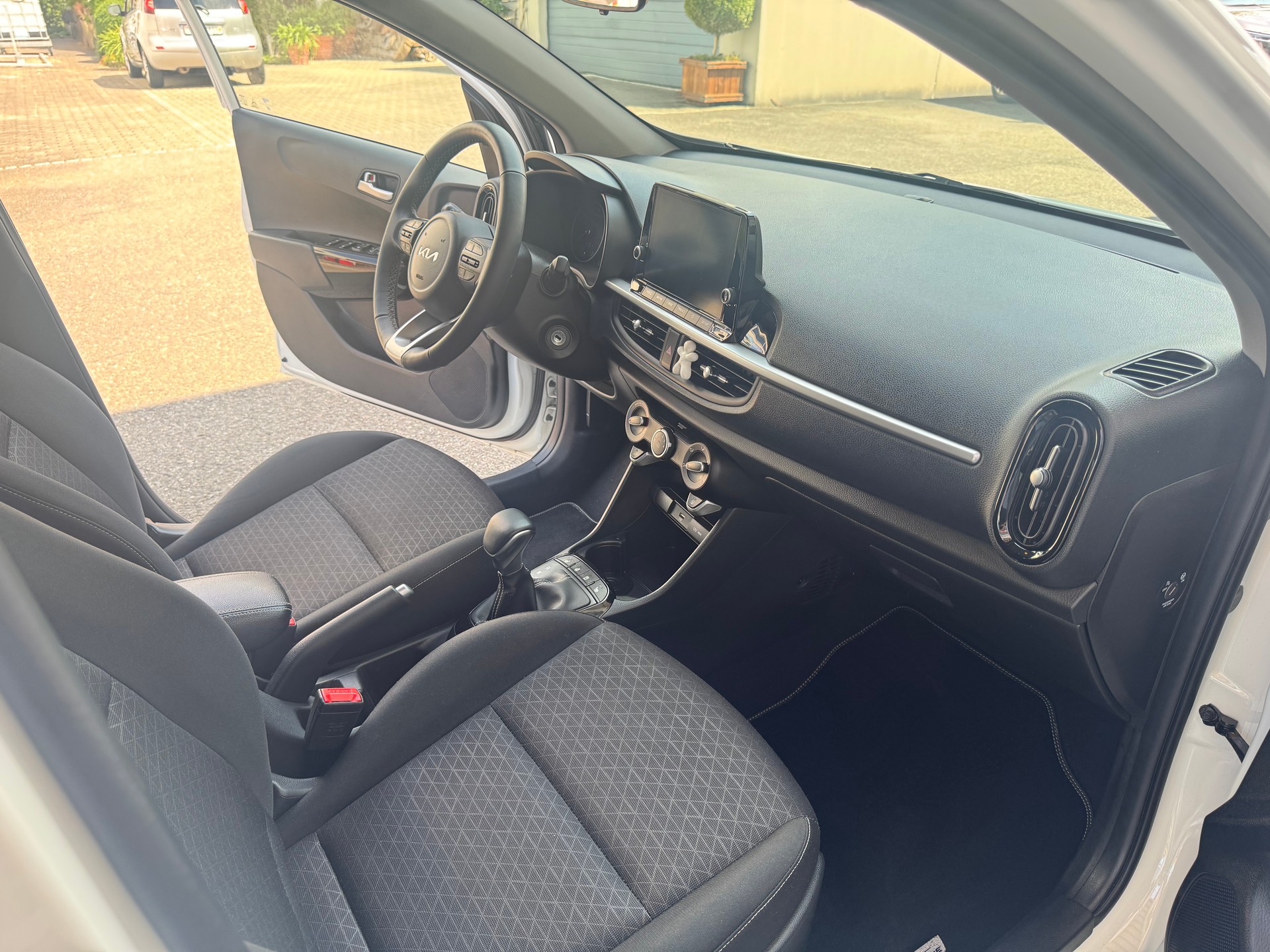 KIA Picanto 1.0 CVVT First Edition AMT-image-11