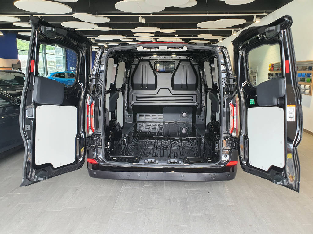 FORD Transit Custom Van 320 L1 2.0 EcoBlue 170 Limited 4x4-image-16
