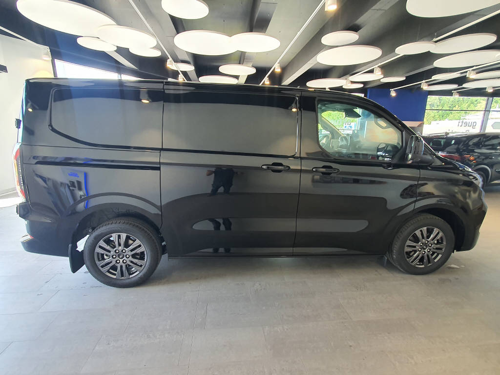 FORD Transit Custom Van 320 L1 2.0 EcoBlue 170 Limited 4x4-showroom-element-3
