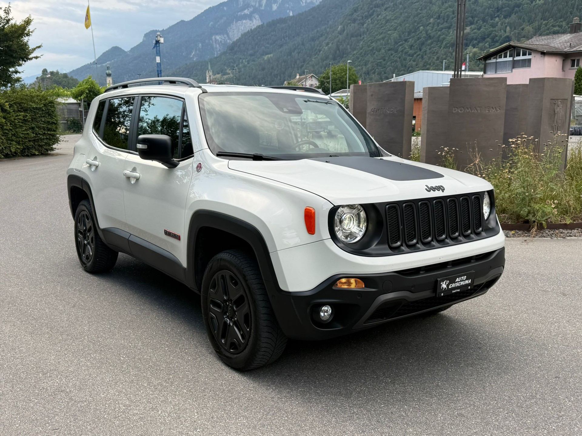 JEEP Renegade 2.0 CRD Trailhawk AWD + Low Range 9ATX-image-5