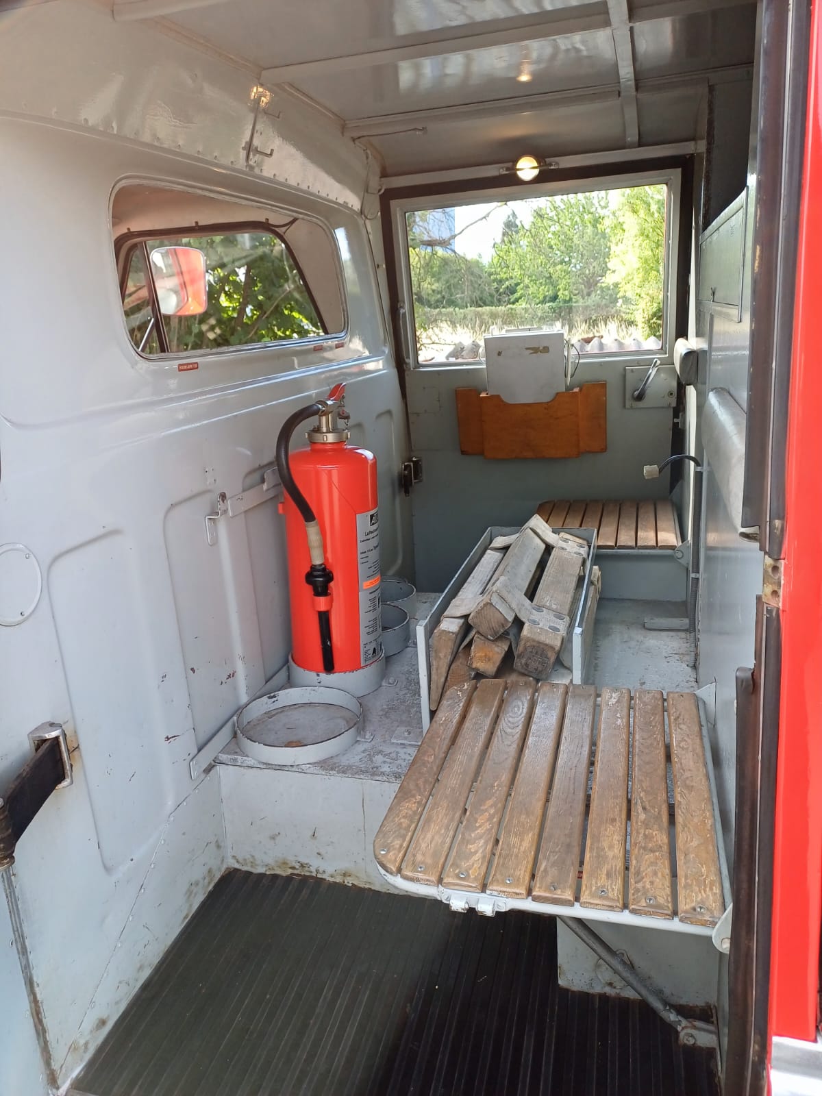CHEVROLET K2503-image-6