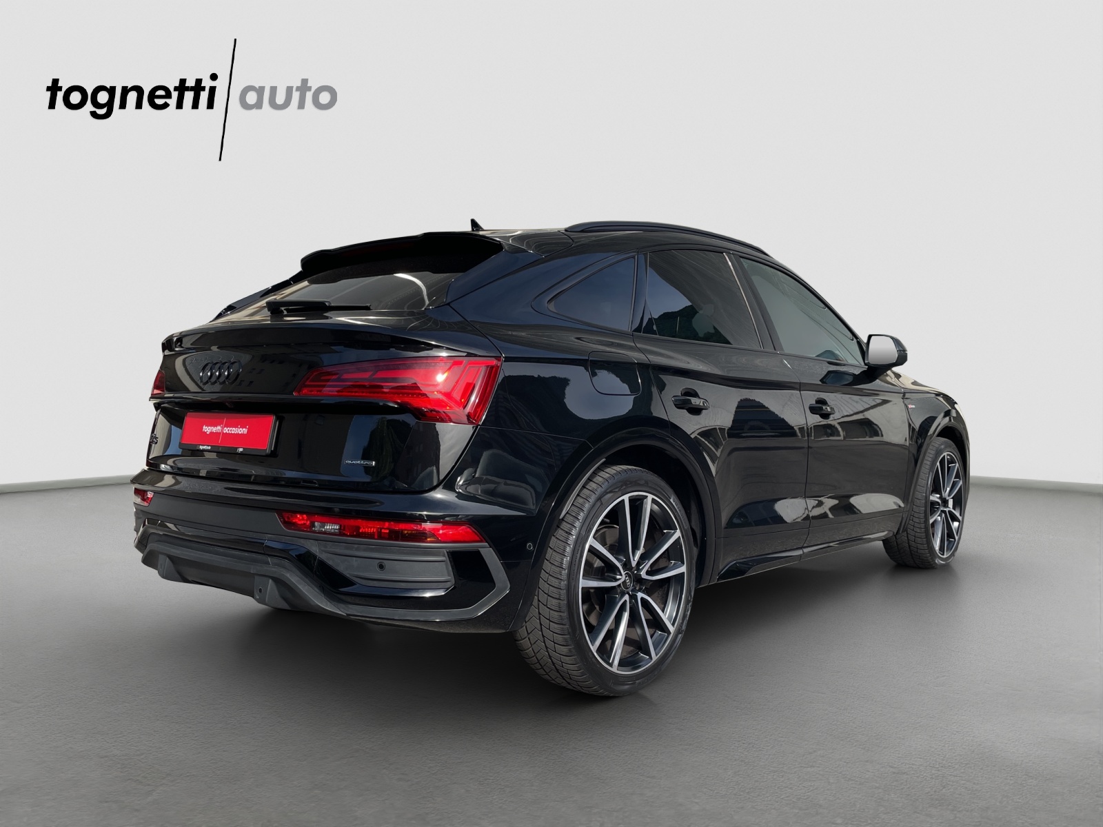 AUDI Q5 Sportback 40 TDI Blackedition quattro S-tronic-image-3