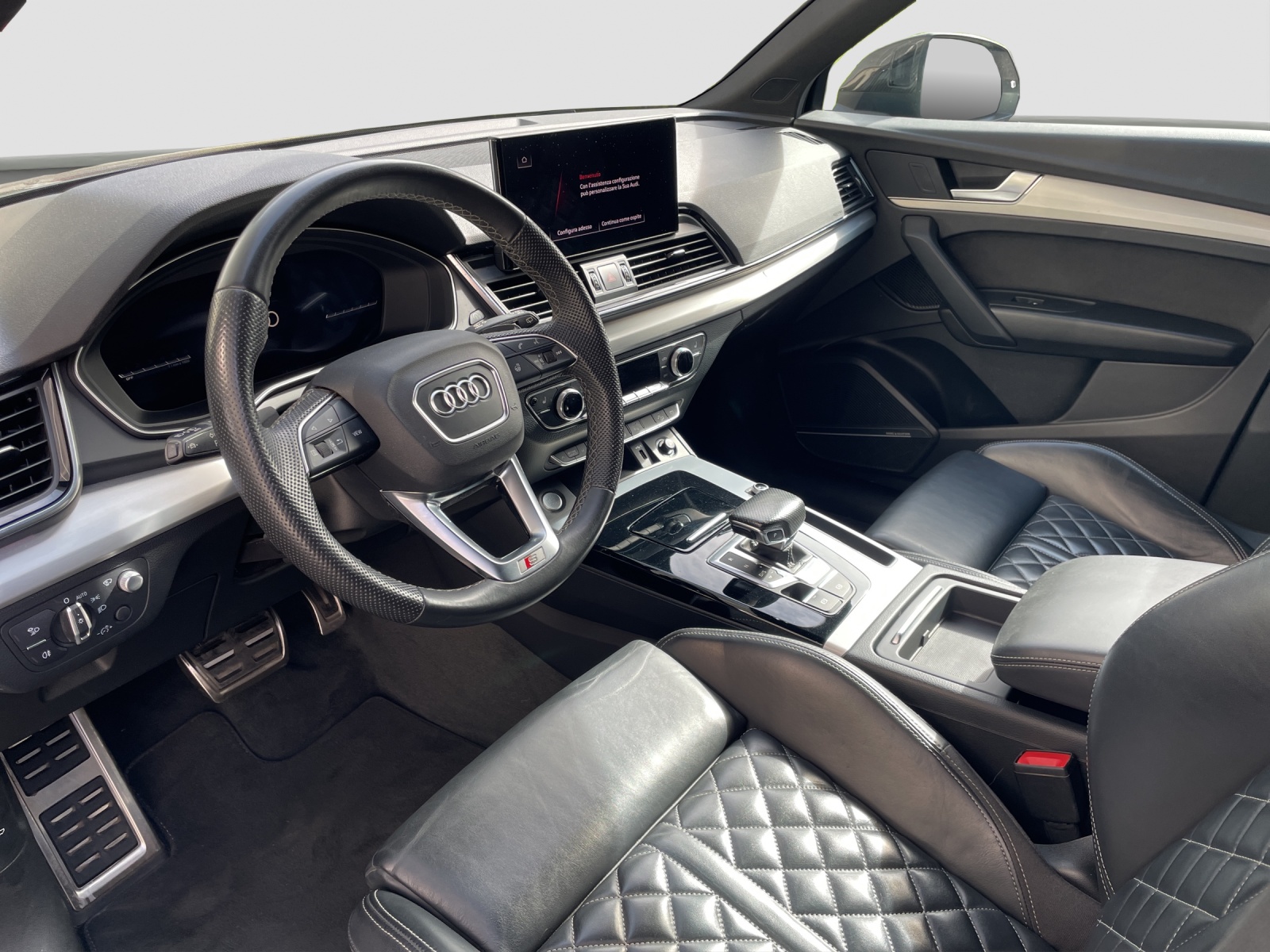 AUDI Q5 Sportback 40 TDI Blackedition quattro S-tronic-image-7