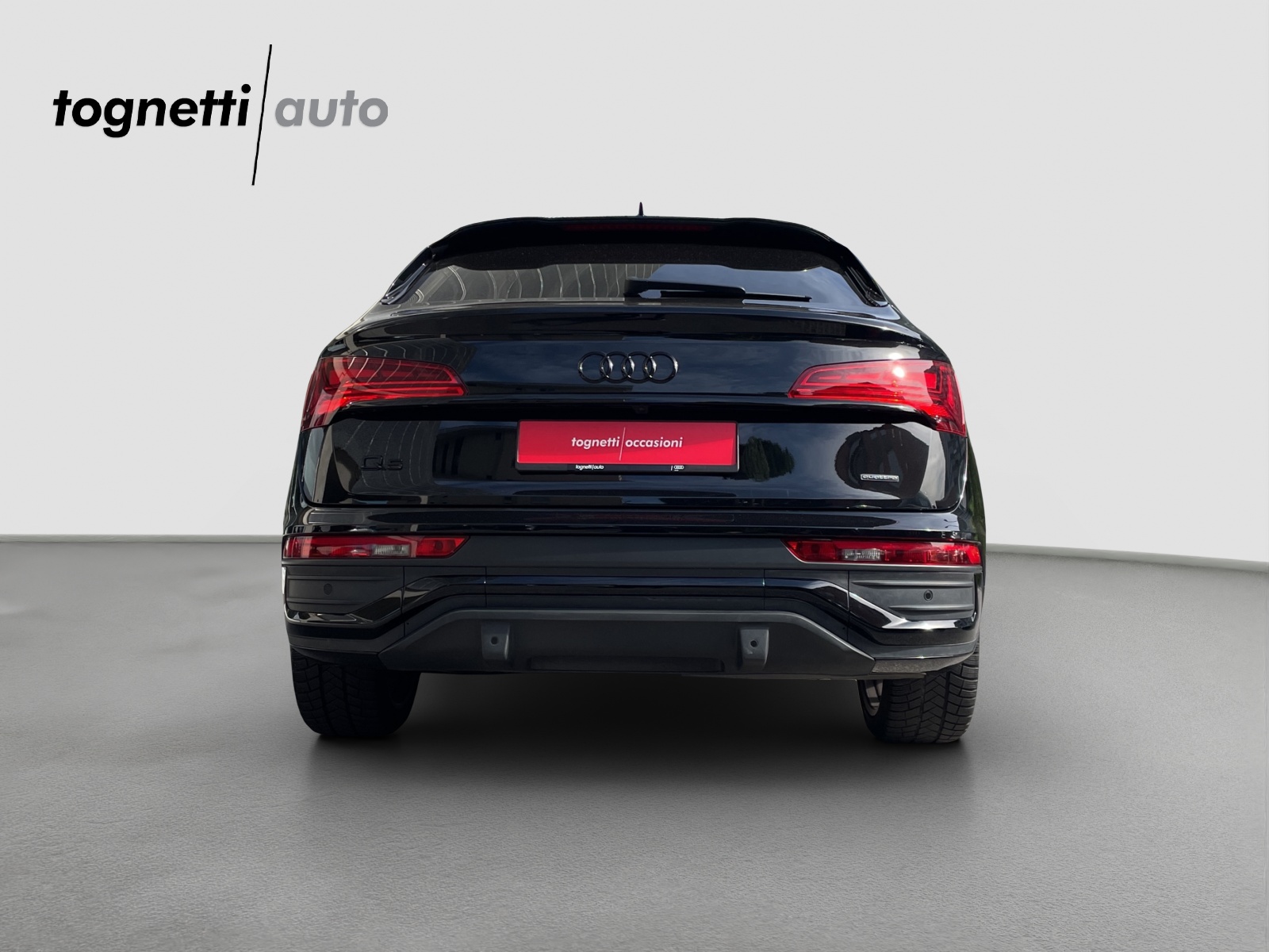 AUDI Q5 Sportback 40 TDI Blackedition quattro S-tronic-image-5
