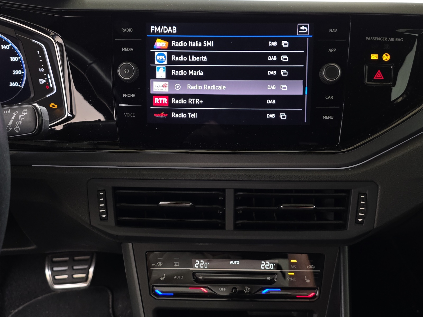 VW Taigo 1.0 TSI R-Line DSG-image-10