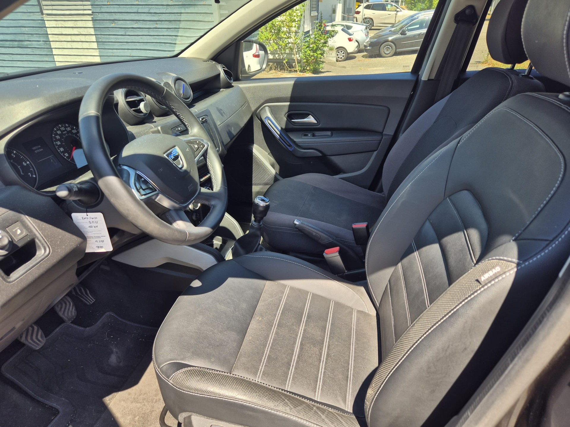DACIA Duster TCe 150 Ultimate 4x4-image-7