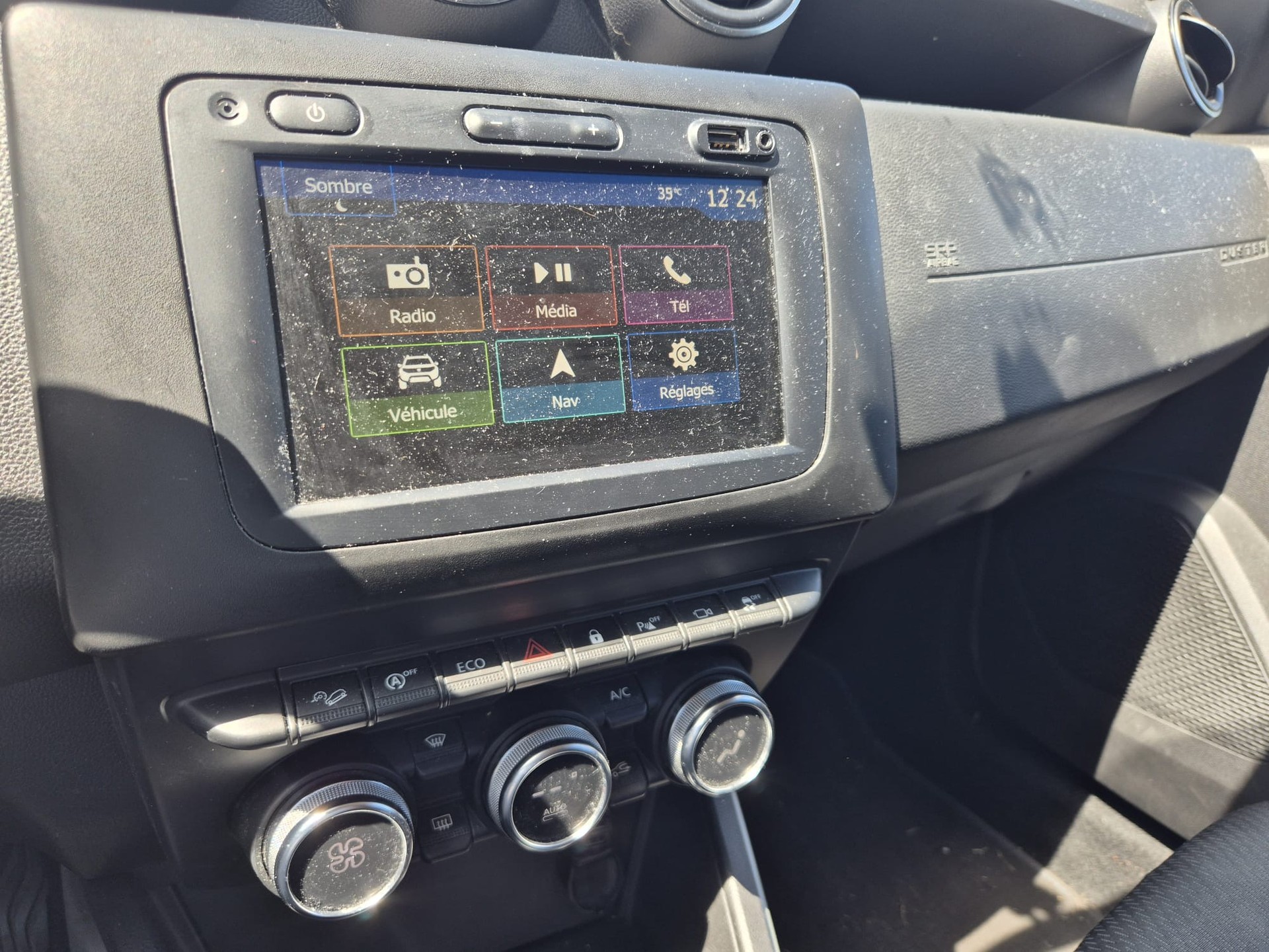 DACIA Duster TCe 150 Ultimate 4x4-image-13