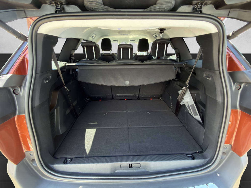 PEUGEOT 5008 1.2 PureTech Allure Pack-image-5