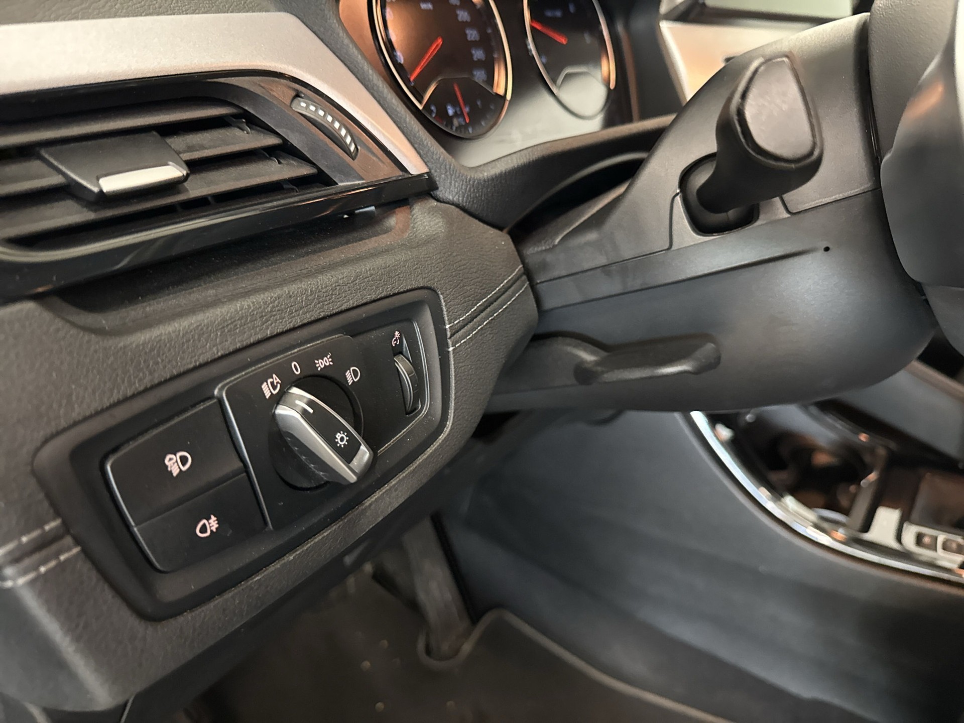 BMW X2 xDrive 18d Steptronic-image-18