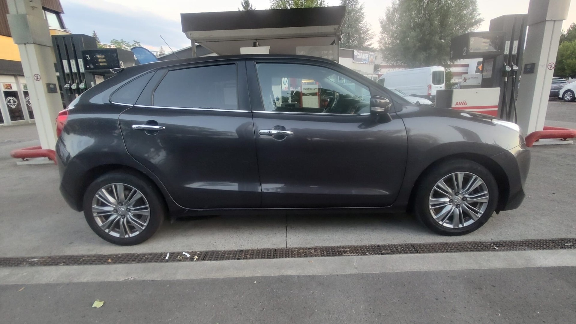 SUZUKI Baleno 1.2i Compact Top Hybrid-image-4