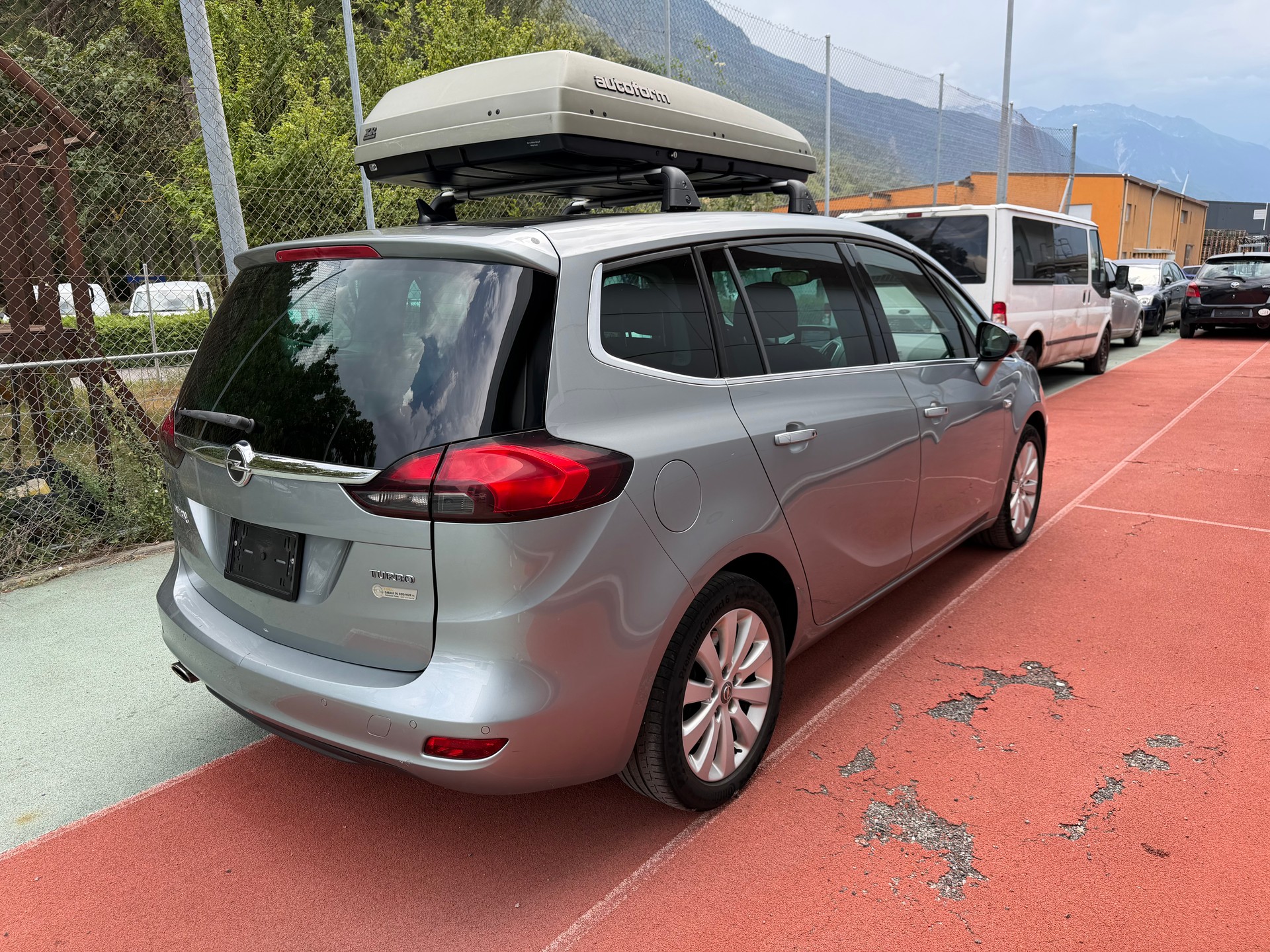 OPEL Zafira Tourer 1.6i 16V Turbo Active Ed. Aut.-image-4