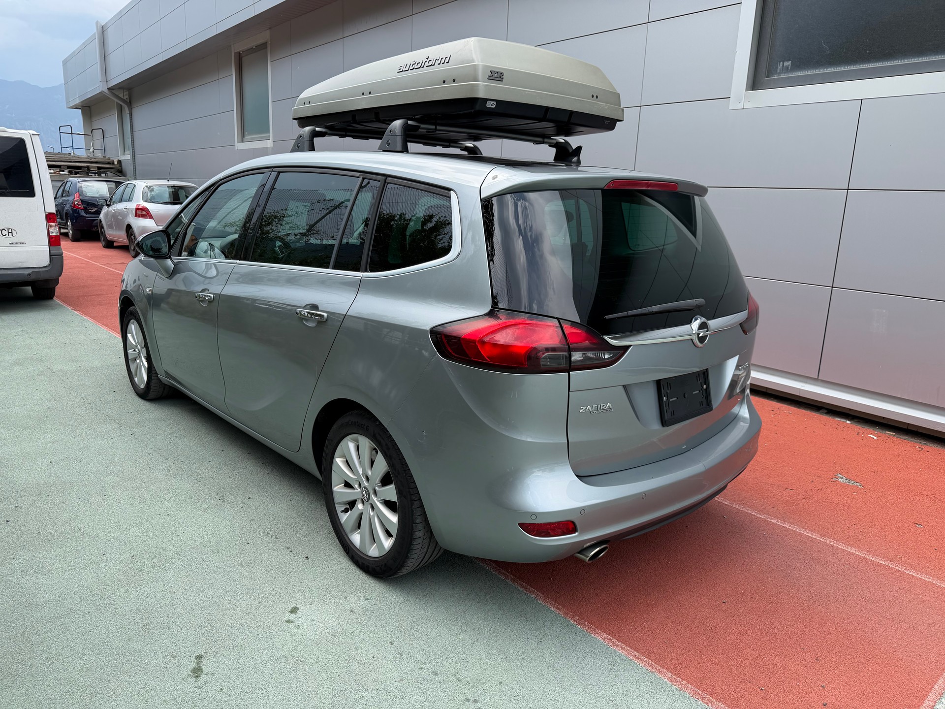OPEL Zafira Tourer 1.6i 16V Turbo Active Ed. Aut.-image-3