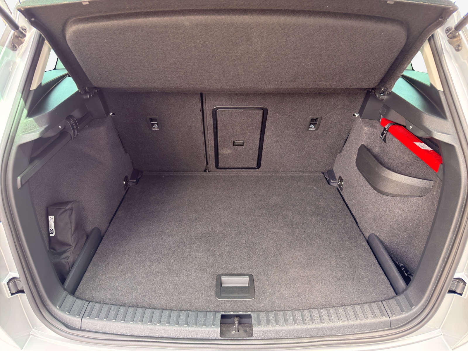 SKODA Karoq 2.0 TDI CR Selection 4x4 DSG-image-12