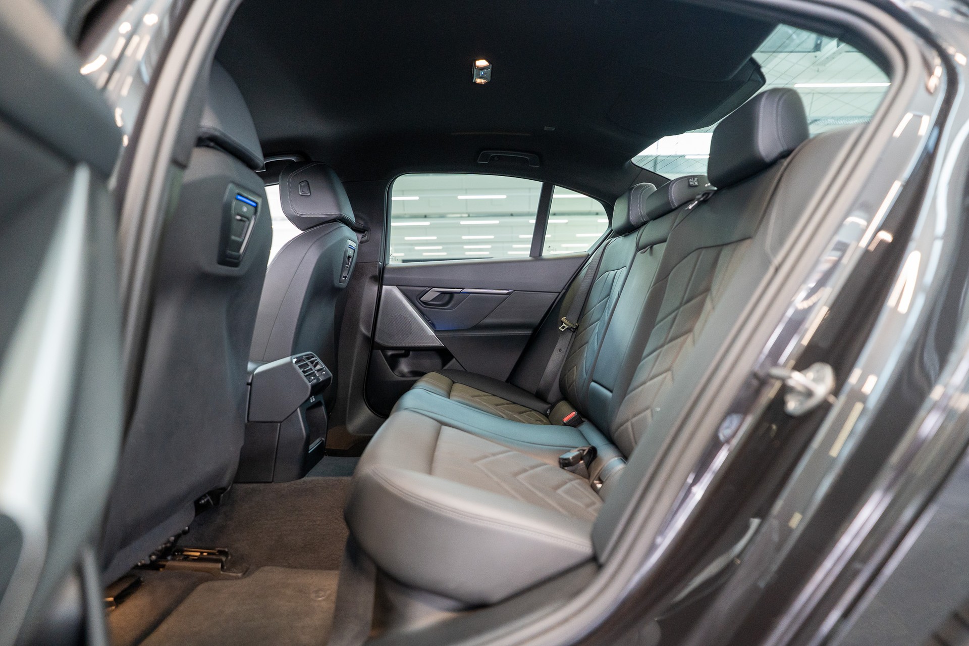 BMW 520d M Sport / Harman/Kardon / Rückfahrkamera / Ambientebeleuchtung-image-12