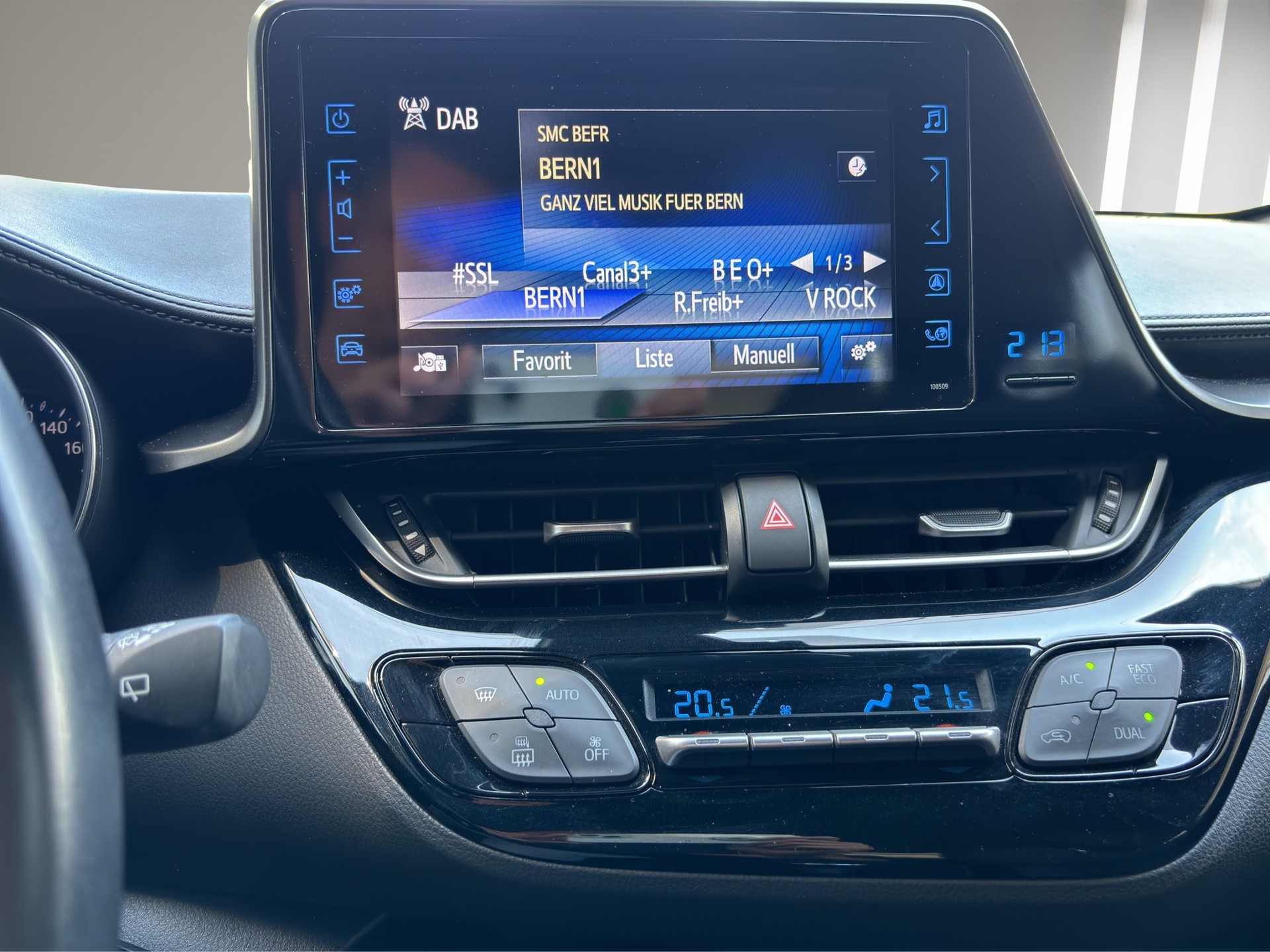 TOYOTA C-HR 1.2 Turbo Comfort-image-24