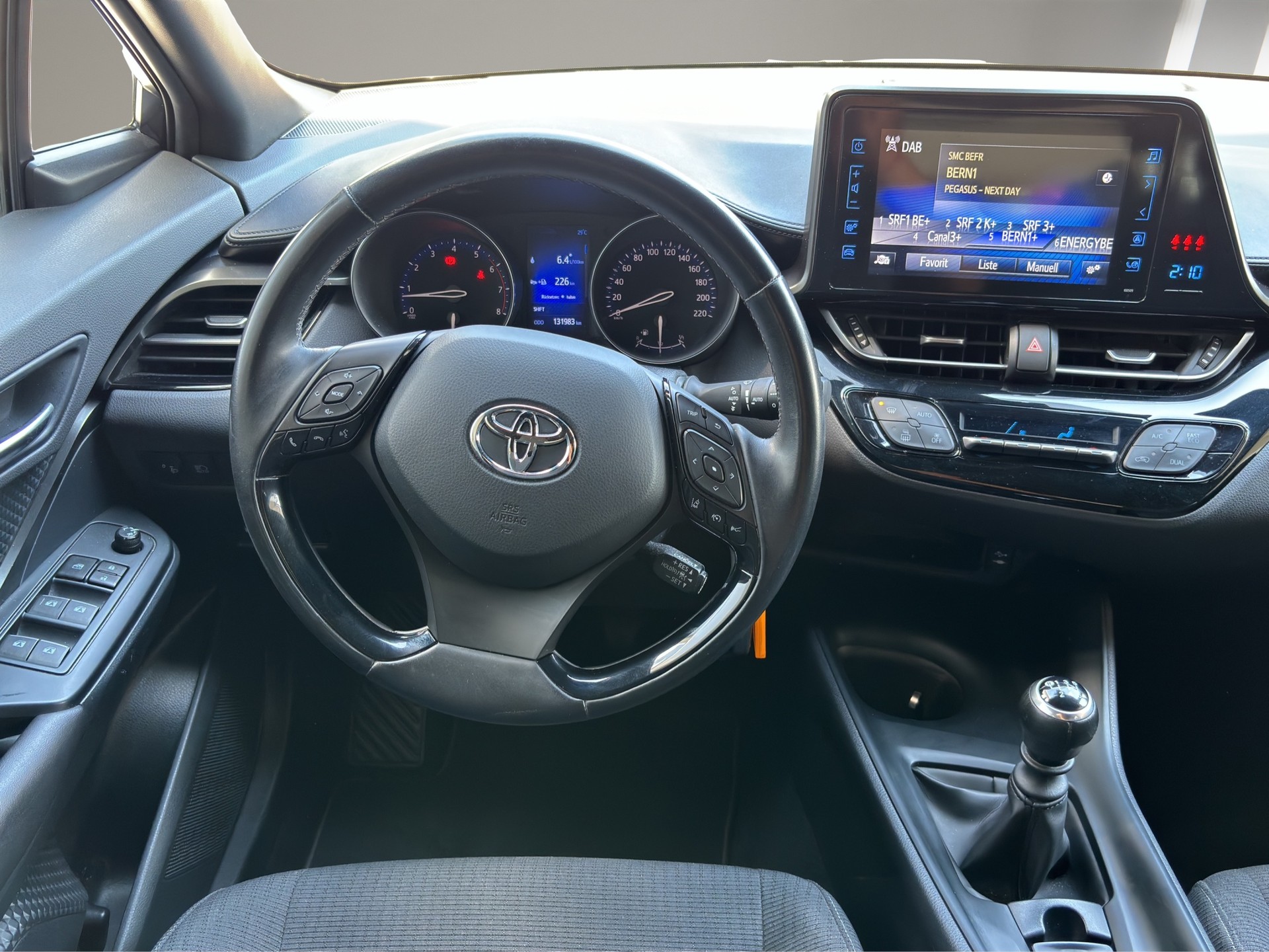 TOYOTA C-HR 1.2 Turbo Comfort-image-14