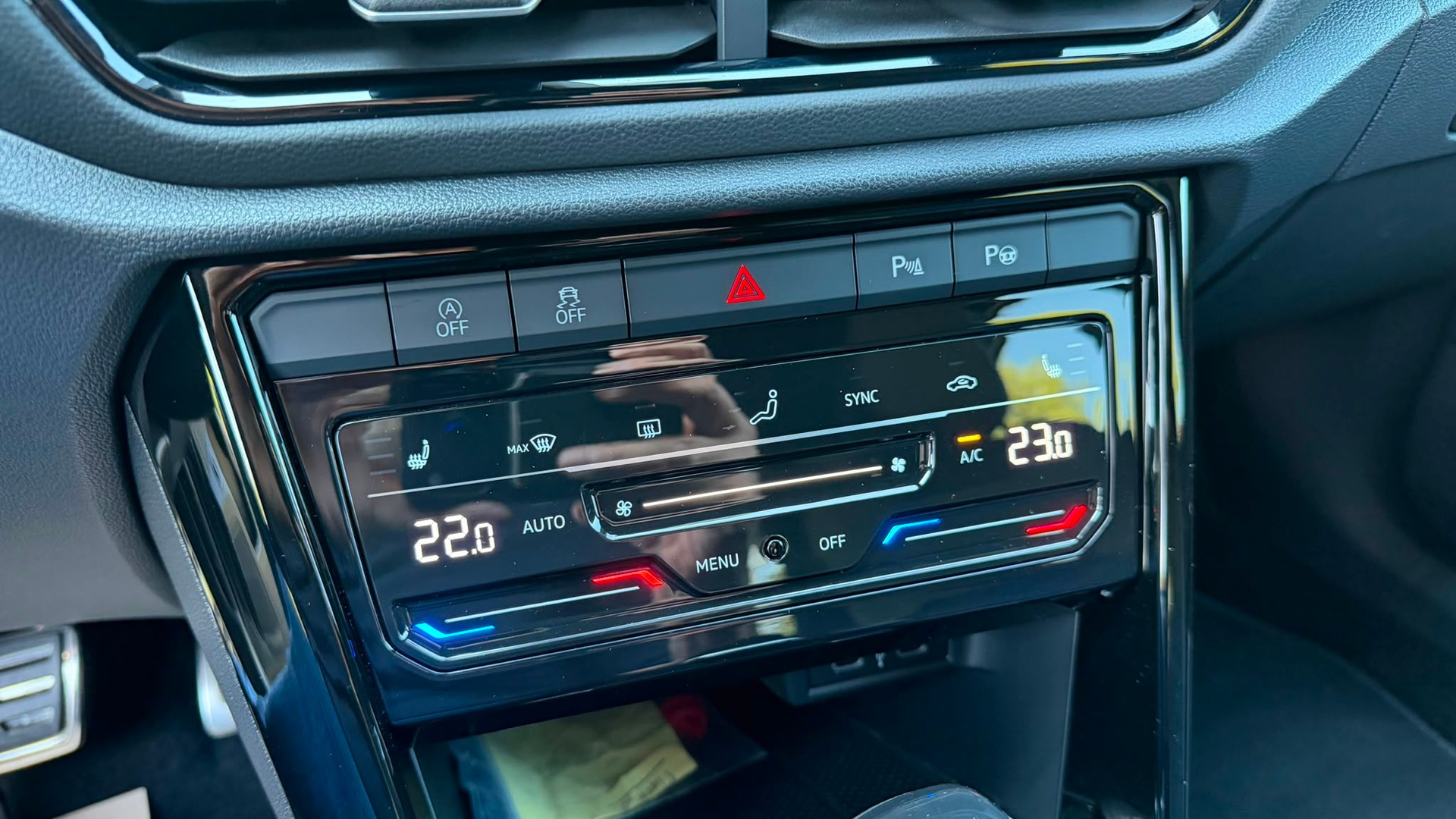 VW T-Roc 2.0 TSI R DSG 4Motion-image-10