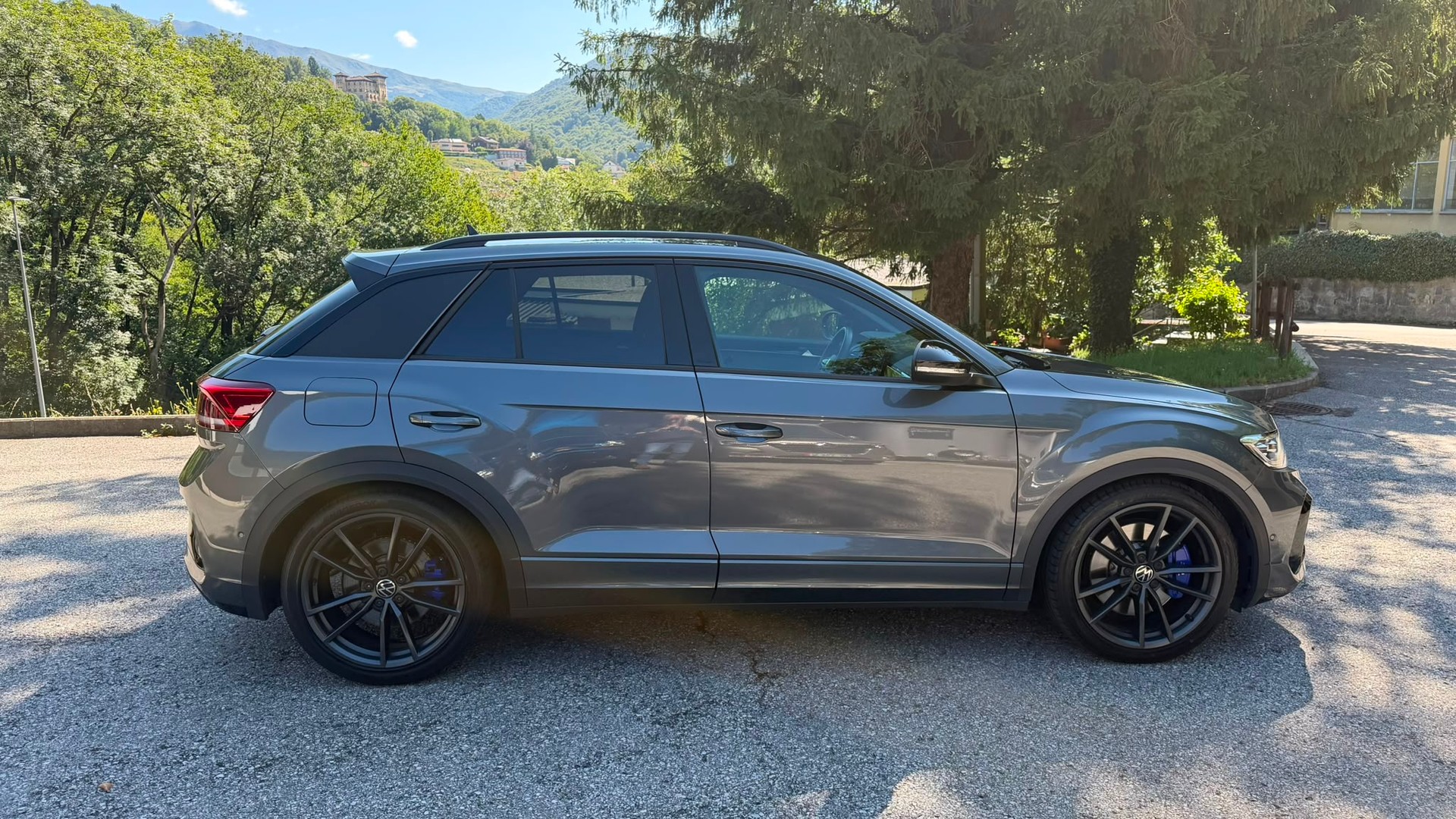 VW T-Roc 2.0 TSI R DSG 4Motion-image-7