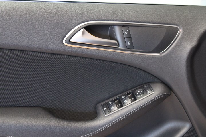 MERCEDES-BENZ Electric Drive-image-4
