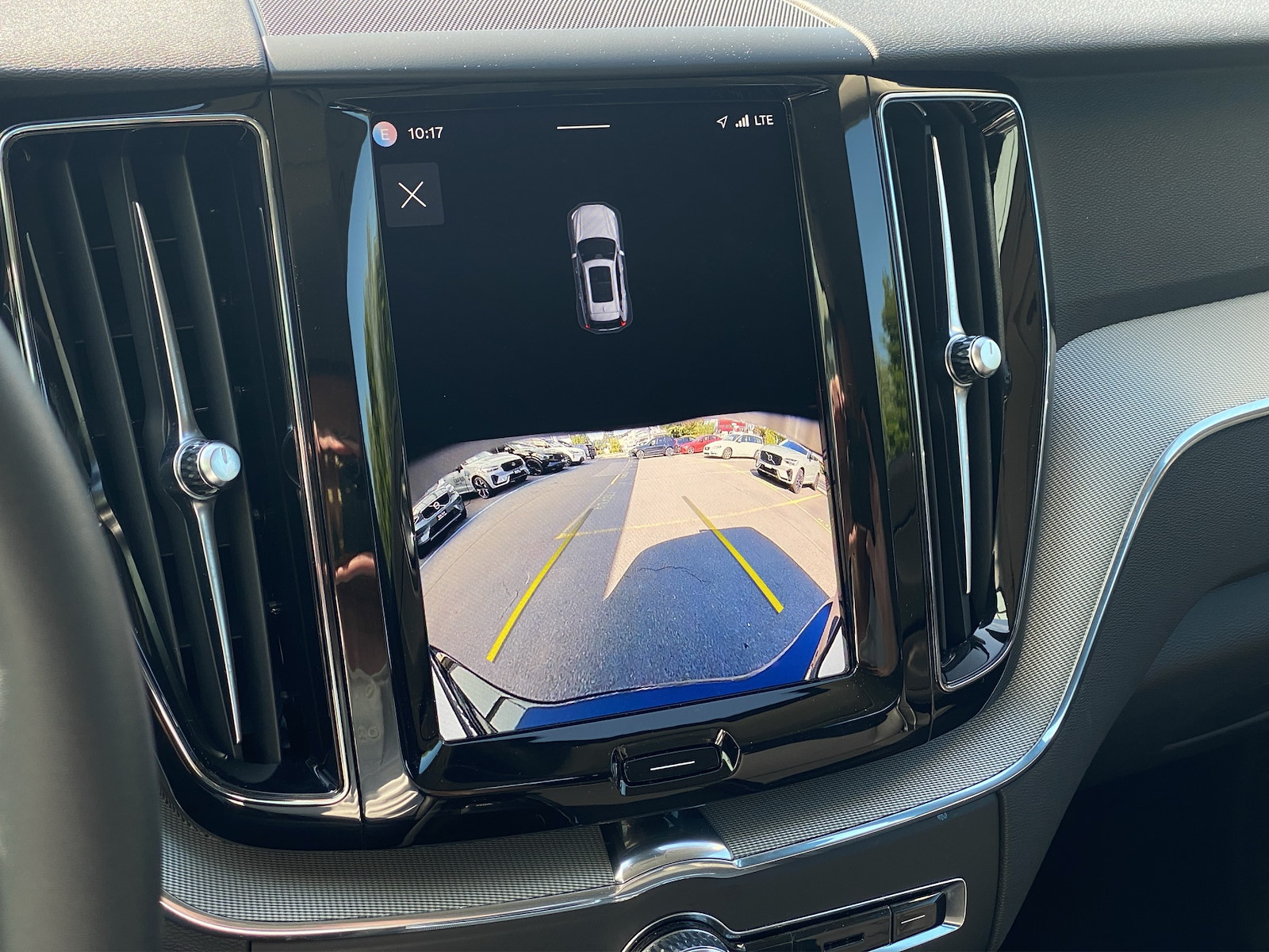 VOLVO XC60 2.0 B4 MH Core AWD-image-14