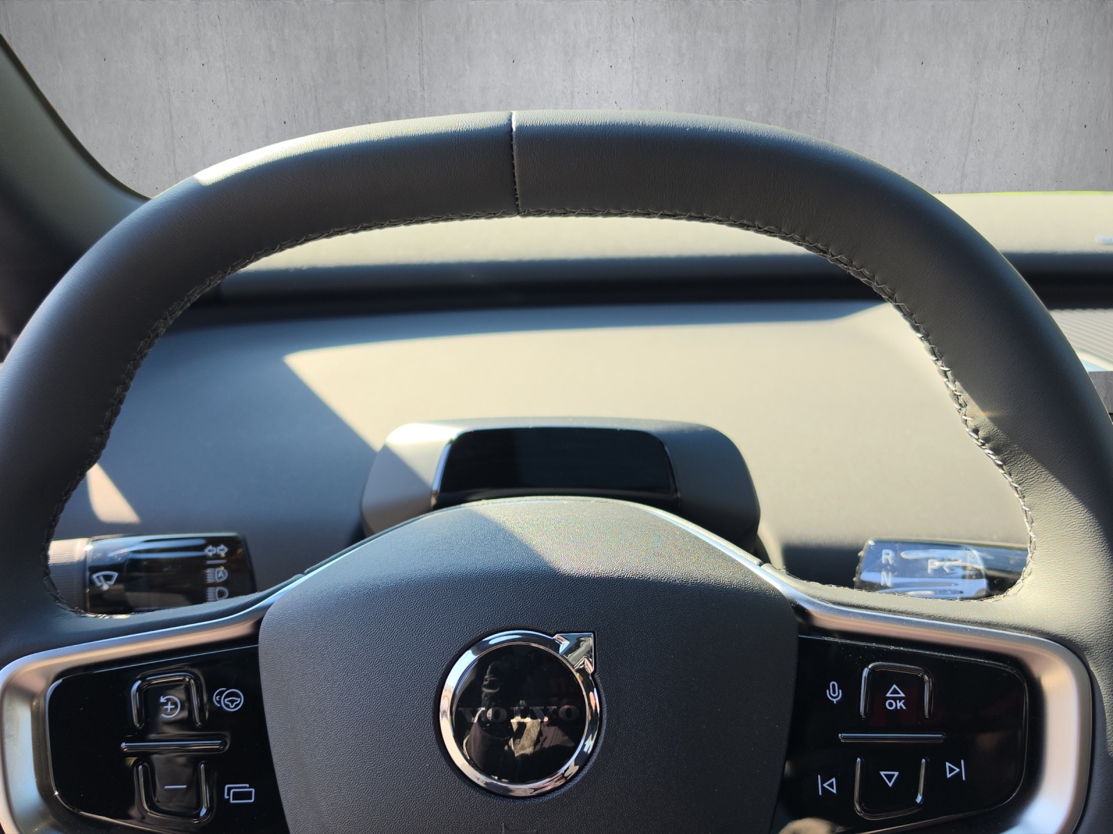 VOLVO VOLVO EX30 Black Edition Ultra XCENTRIC P8 AWD-image-11