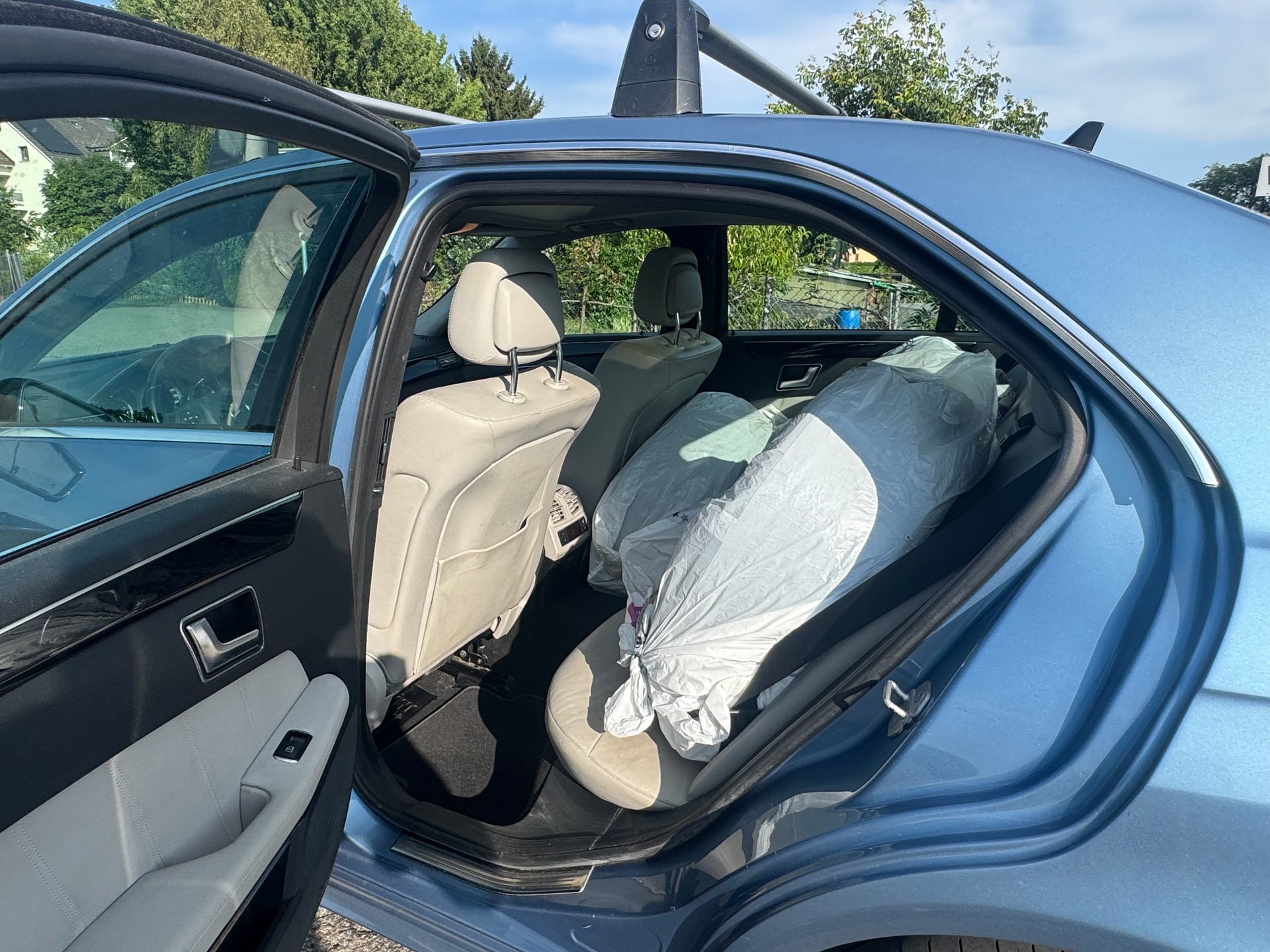 MERCEDES-BENZ E 250 CDI BlueEfficiency 4Matic 7G-Tronic-image-15