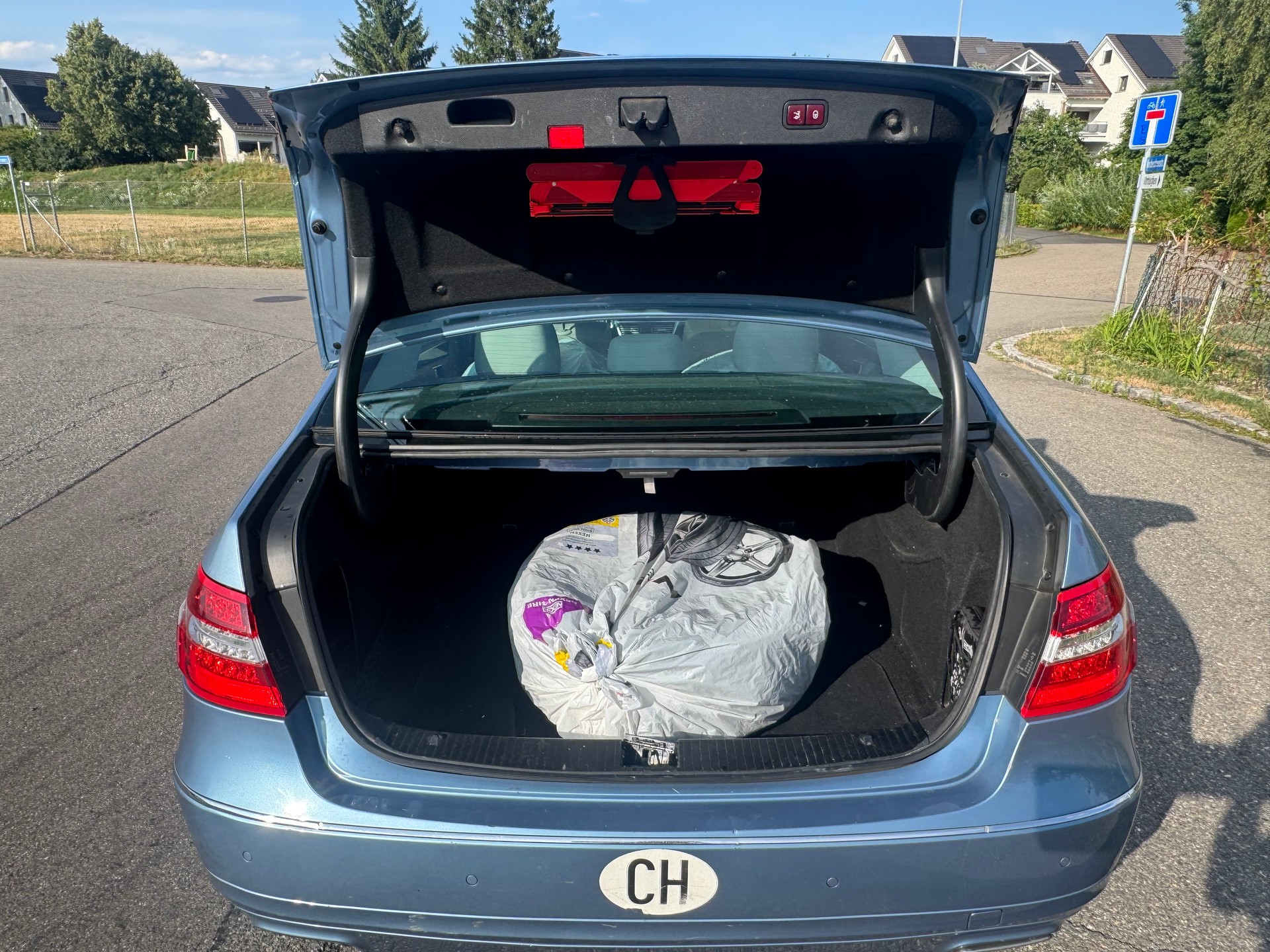 MERCEDES-BENZ E 250 CDI BlueEfficiency 4Matic 7G-Tronic-image-6