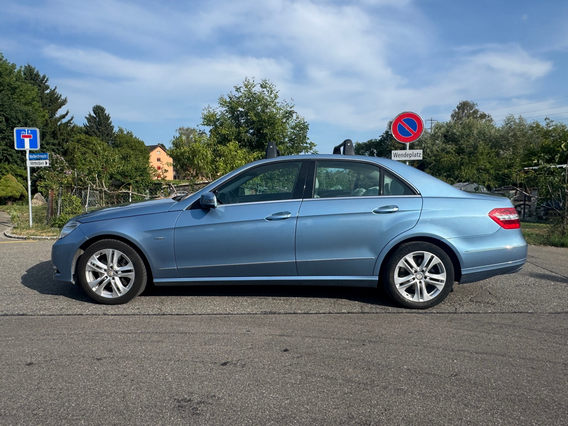 MERCEDES-BENZ E 250 CDI BlueEfficiency 4Matic 7G-Tronic-image-3