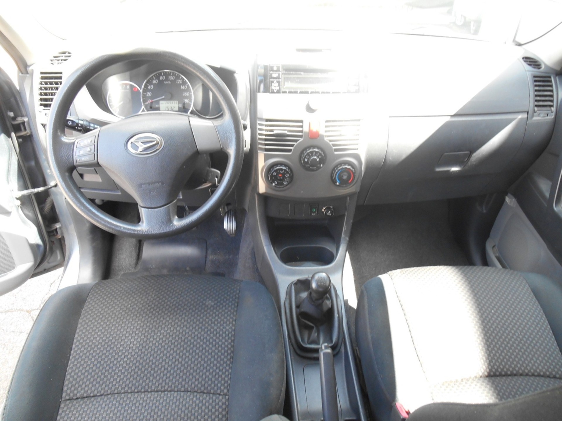 DAIHATSU Terios 1.5 16V 4WD-image-9