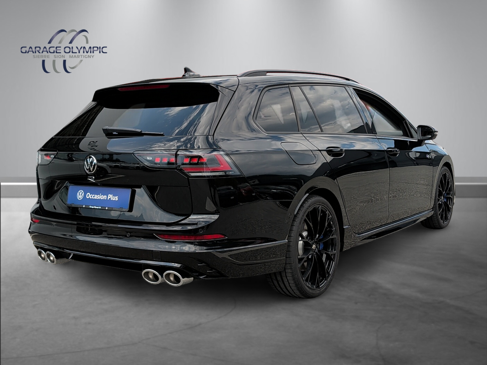 VW Golf Variant 2.0 TSI R DSG 4 Motion-image-2