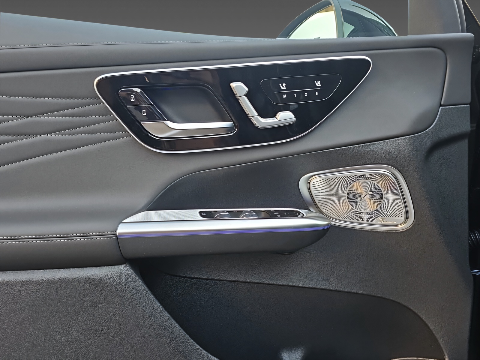 MERCEDES-BENZ GLC 300 de 4Matic EQ Star-image-13