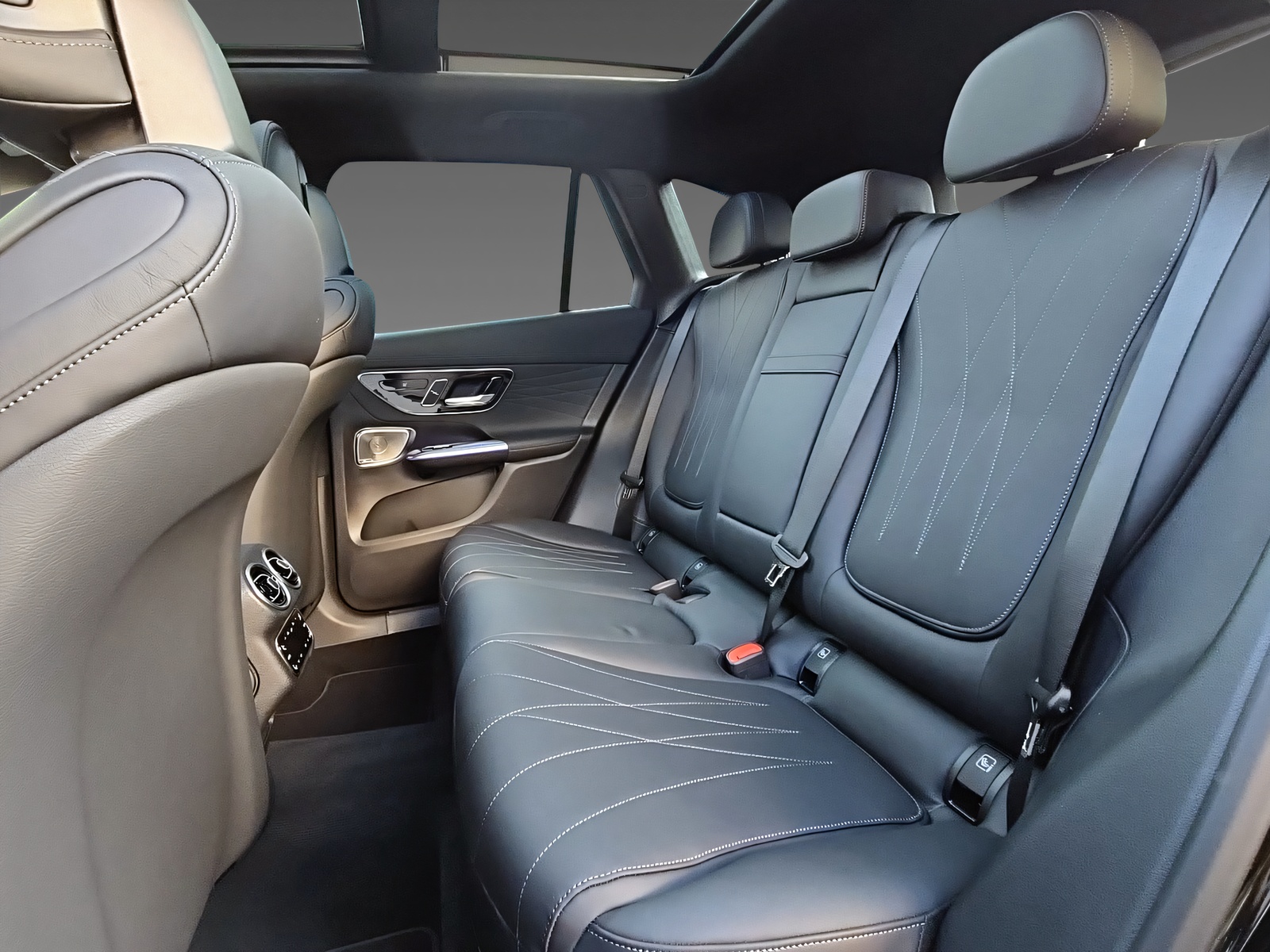 MERCEDES-BENZ GLC 300 de 4Matic EQ Star-image-15